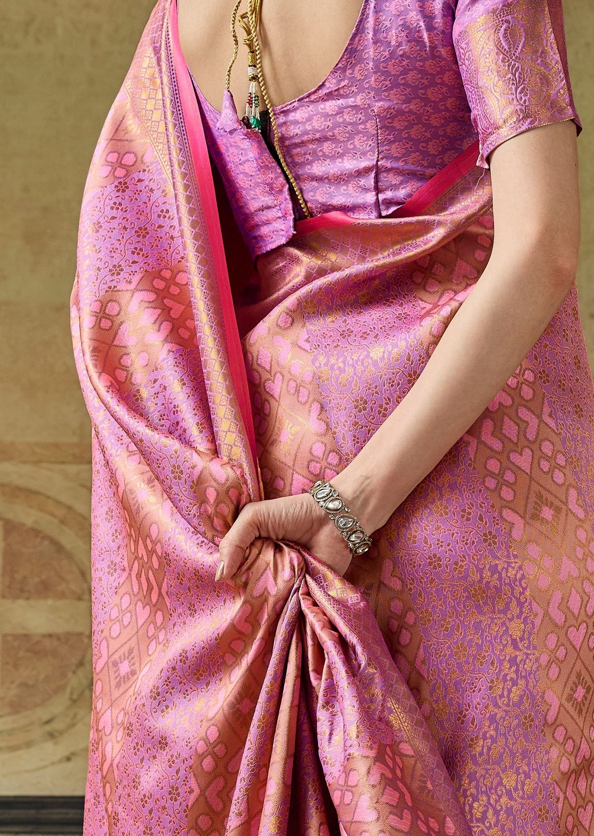 Peachmode Pink Handloom Silk Woven Saree - Image 2