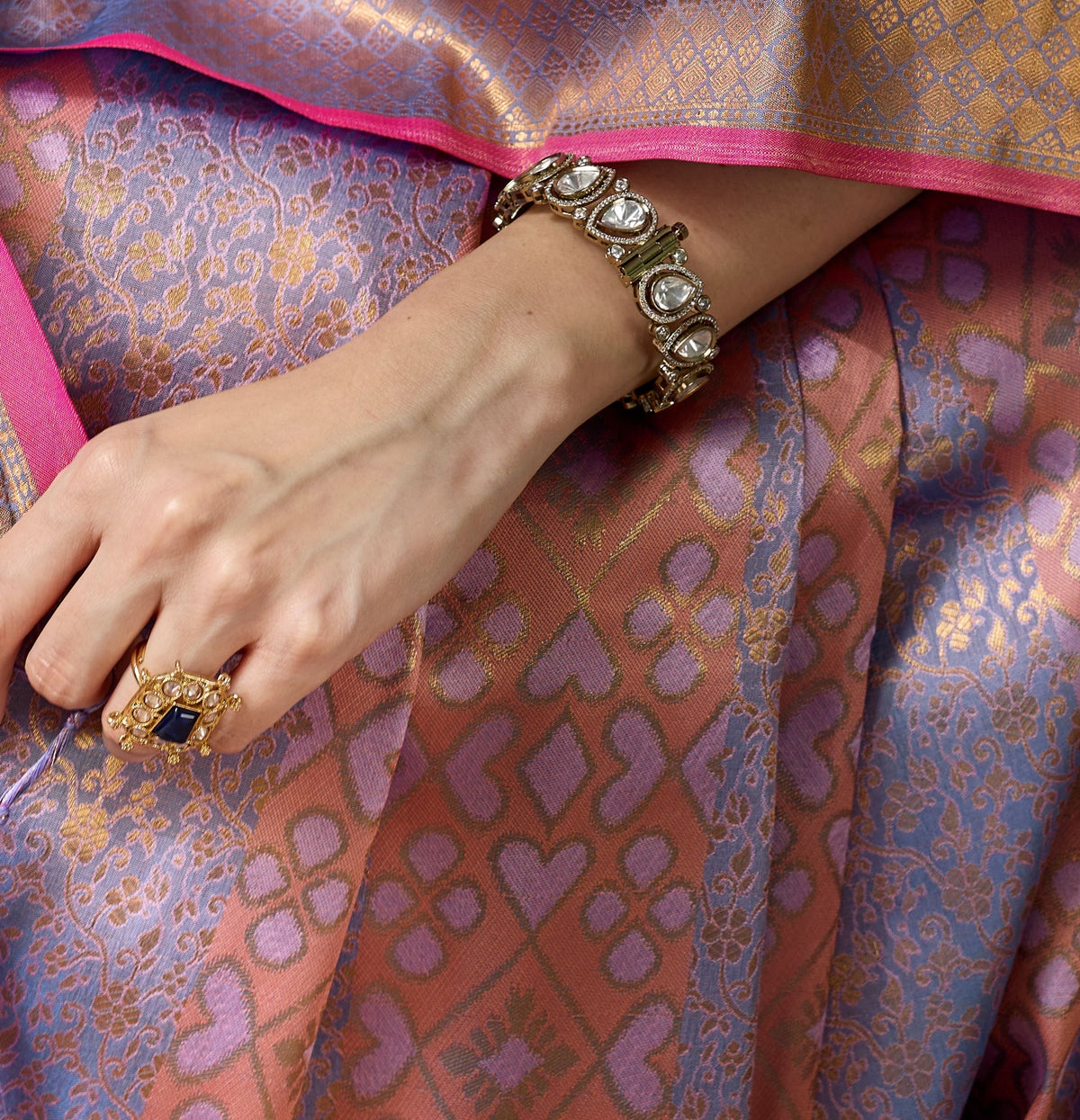 Peachmode Mauve Handloom Silk Woven Saree - Image 4