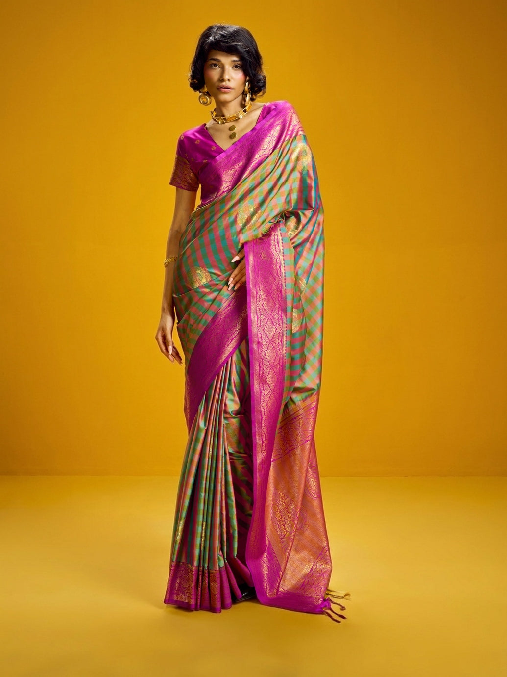 Peachmode Green Pure Silk Handloom Woven Saree - Image 1