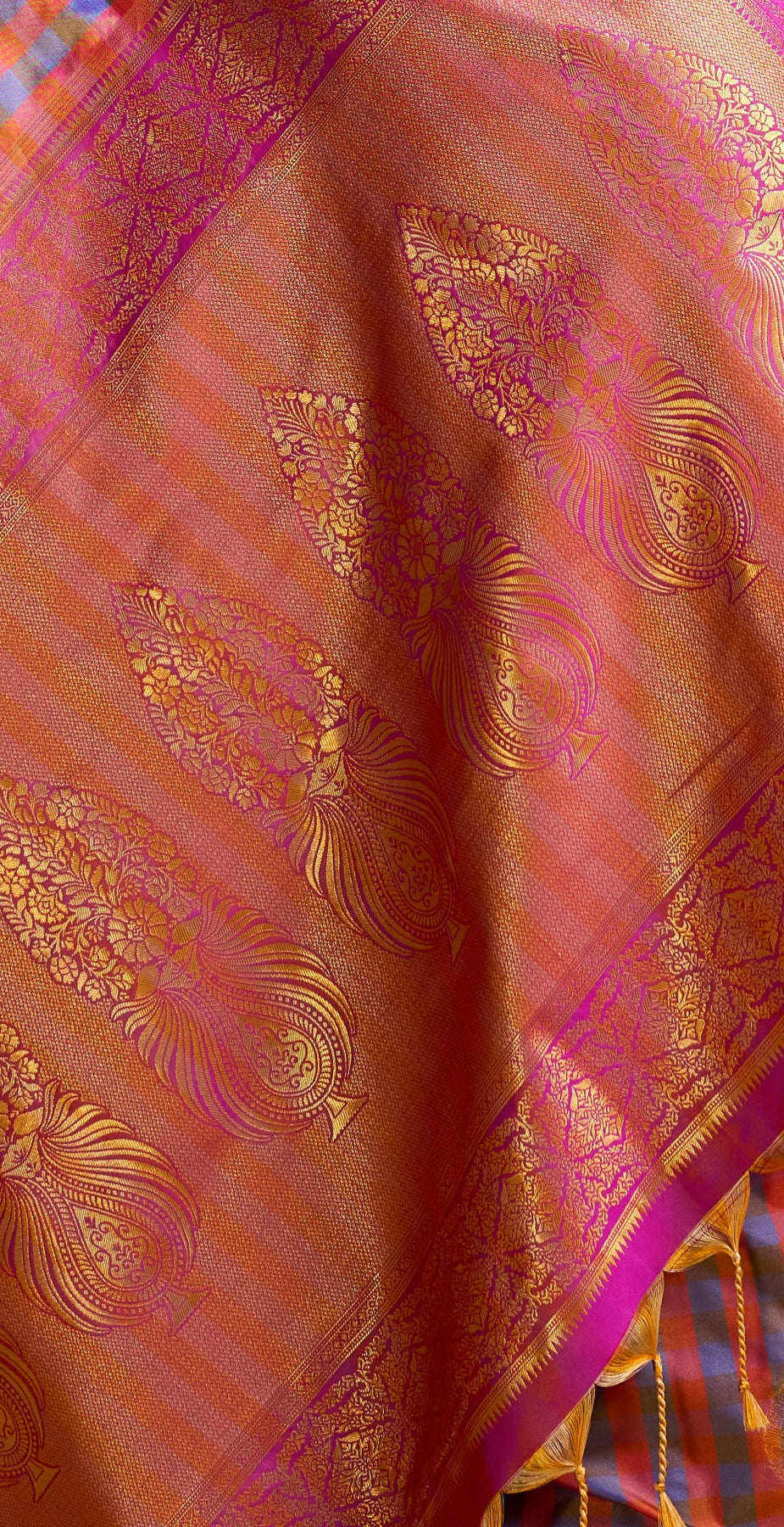 Peachmode Red Pure Silk Handloom Woven Saree - Image 4