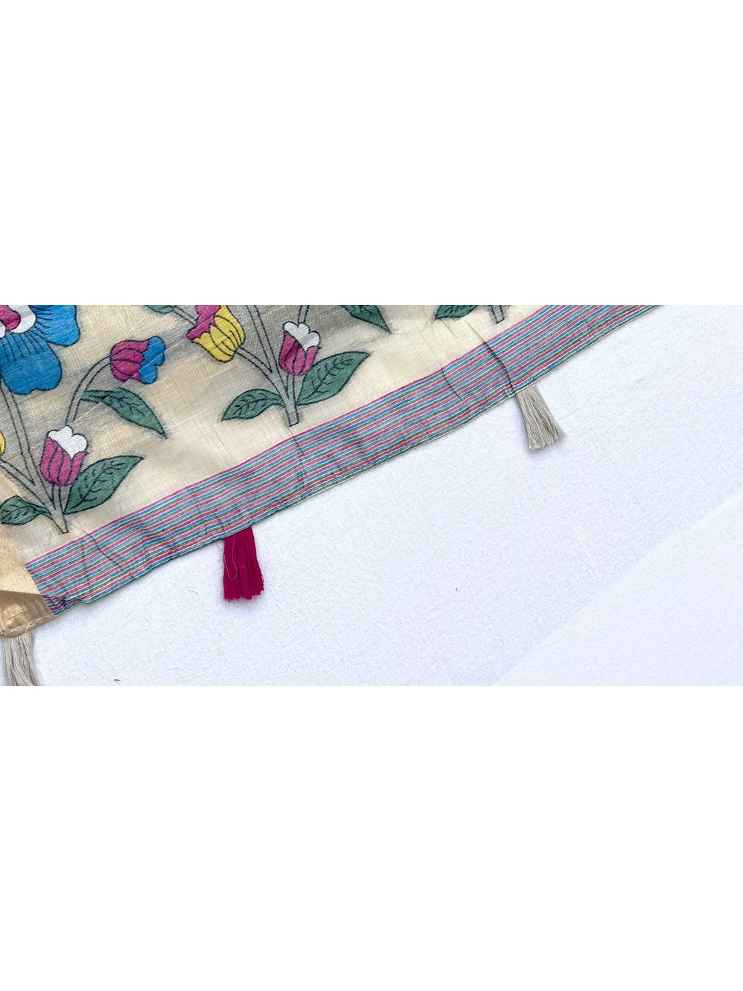 Peachmode Cream Woven Cotton Blend Saree - Image 4