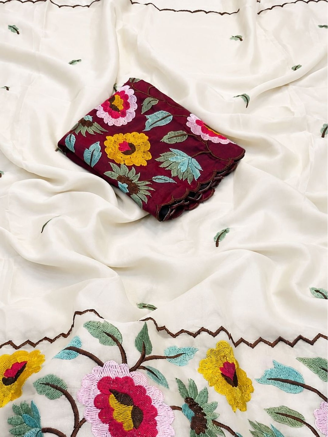 Peachmode White Floral Embroidered Georgette Saree - Image 1