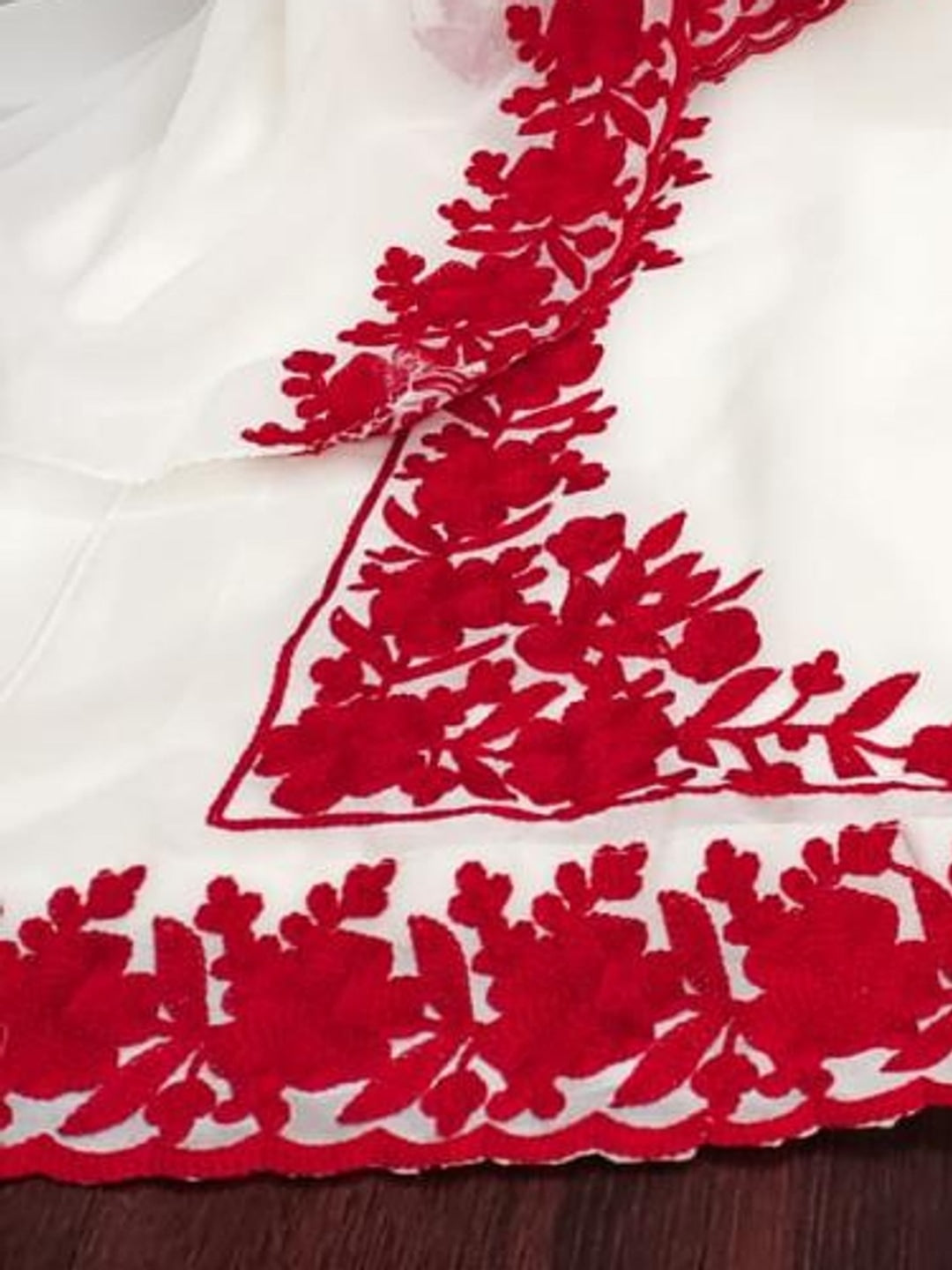 Peachmode White & Red Thread Embroidered Georgette Dress Material - Image 5
