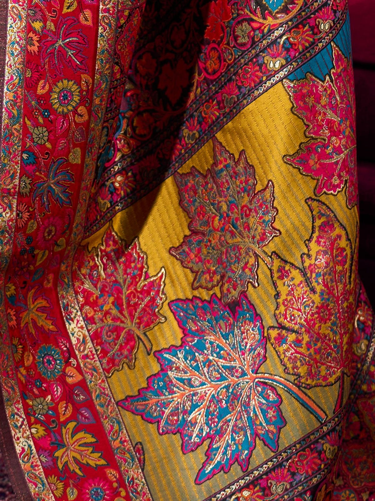 Peachmode Black Modal Cotton Kashmiri Weaving Saree - Image 5