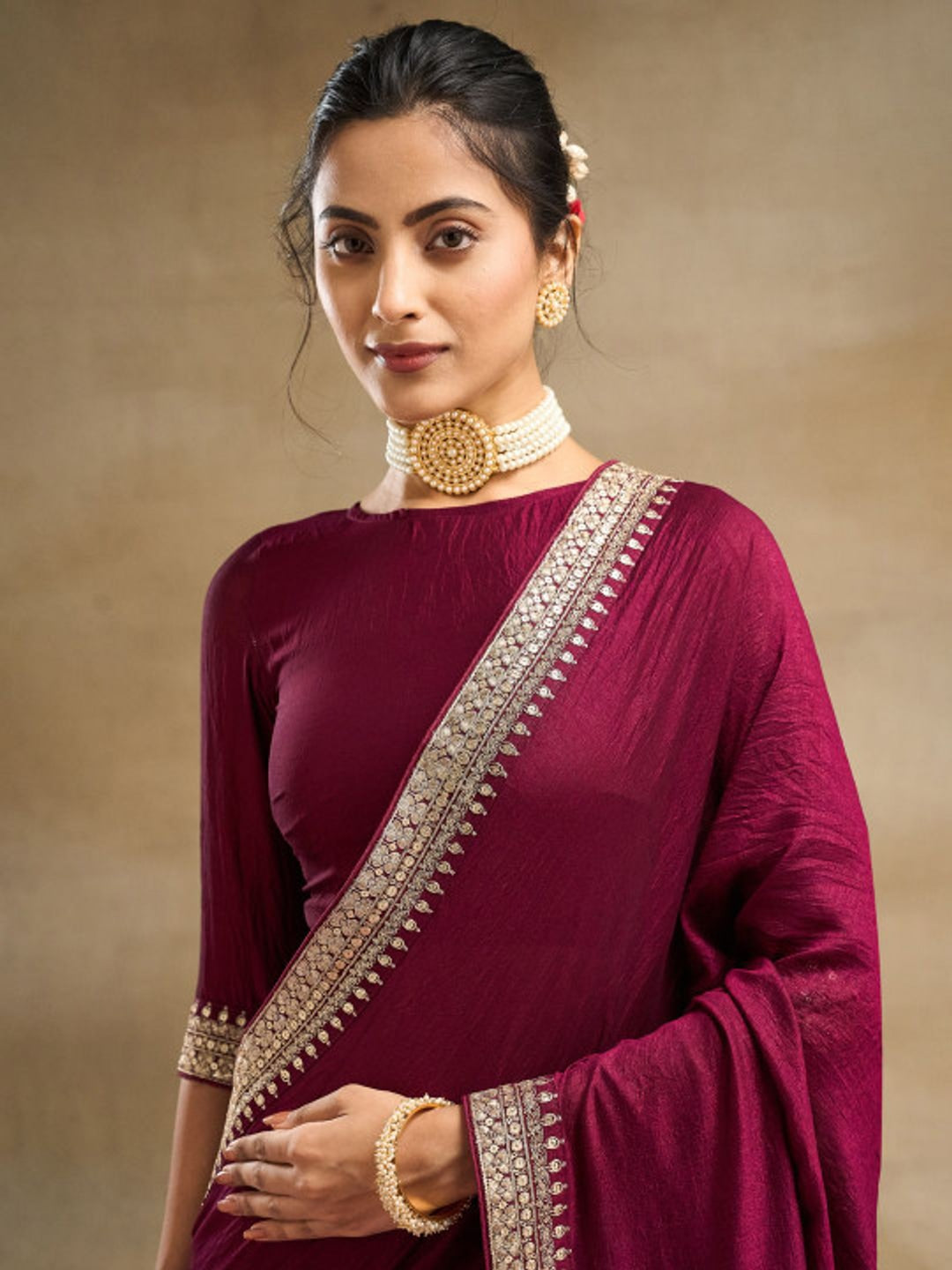 Peachmode Wine Vichitra Silk Zari Embroidered Saree - Image 4