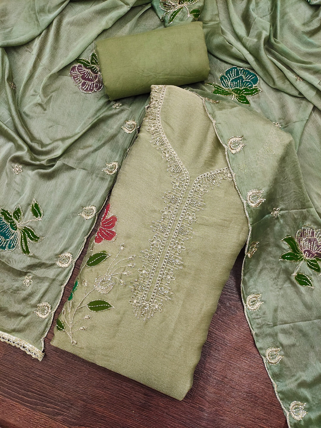 Peachmode Green Floral Viscose Unstitched Dress Material - Image 4