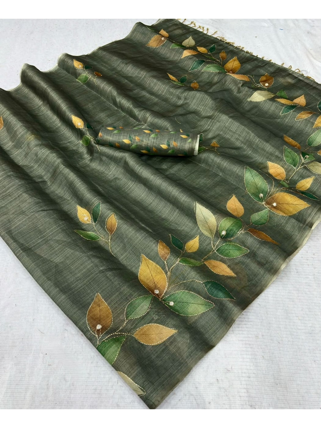 Peachmode Olive Green Digital Printed Erod Silk Saree - Image 3