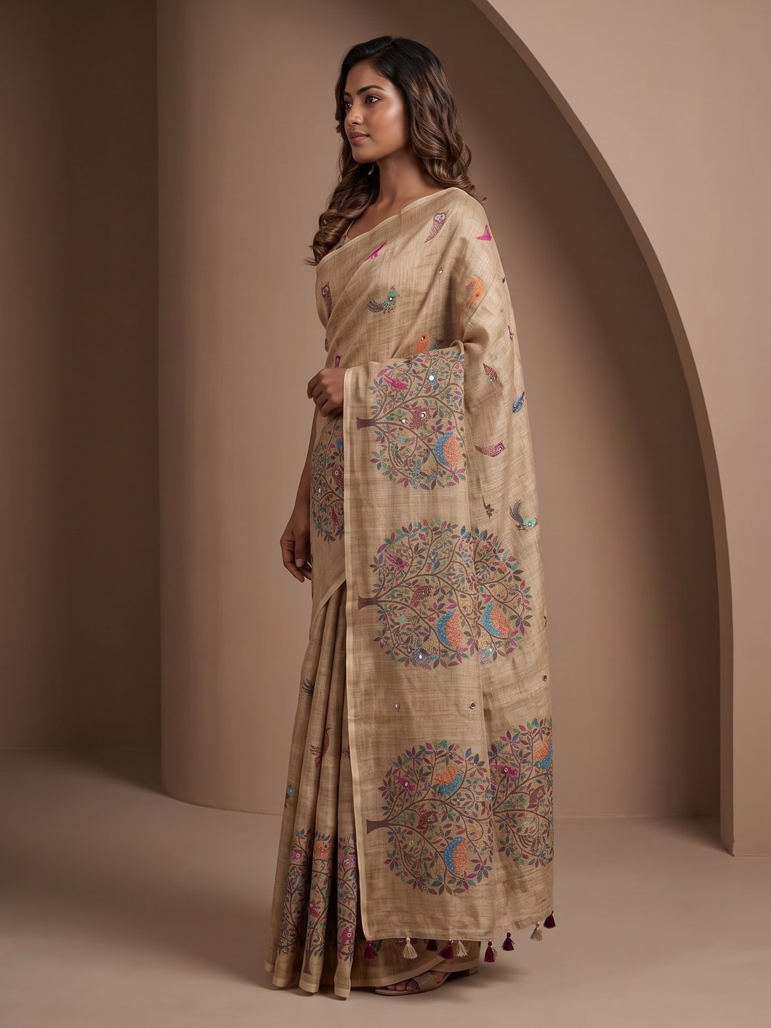 Peachmode Beige Tree Of Life Printed Linen Saree With Mirror Work - Image 3