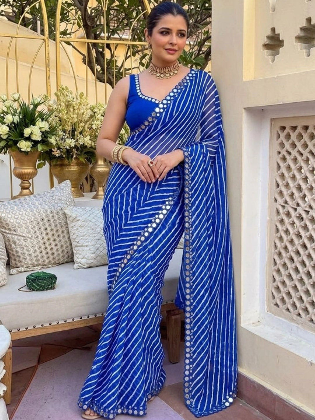 Peachmode Royal Blue Lehariya Printed Georgette Saree With Mirror Border - Image 4