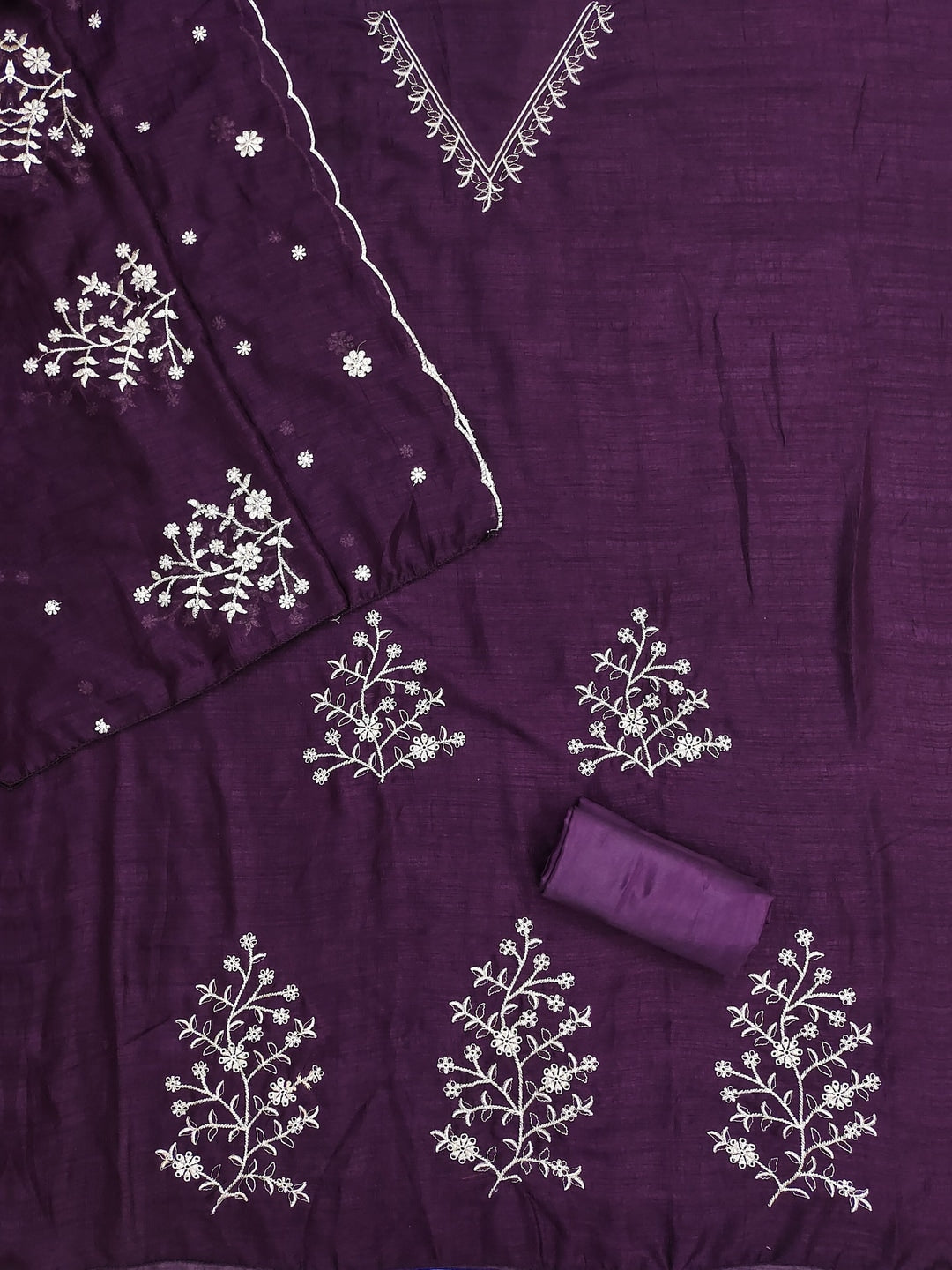 Peachmode Purple Vichitra Silk Unstitched Dress Material With V-Neck Floral Embroidery - Image 5