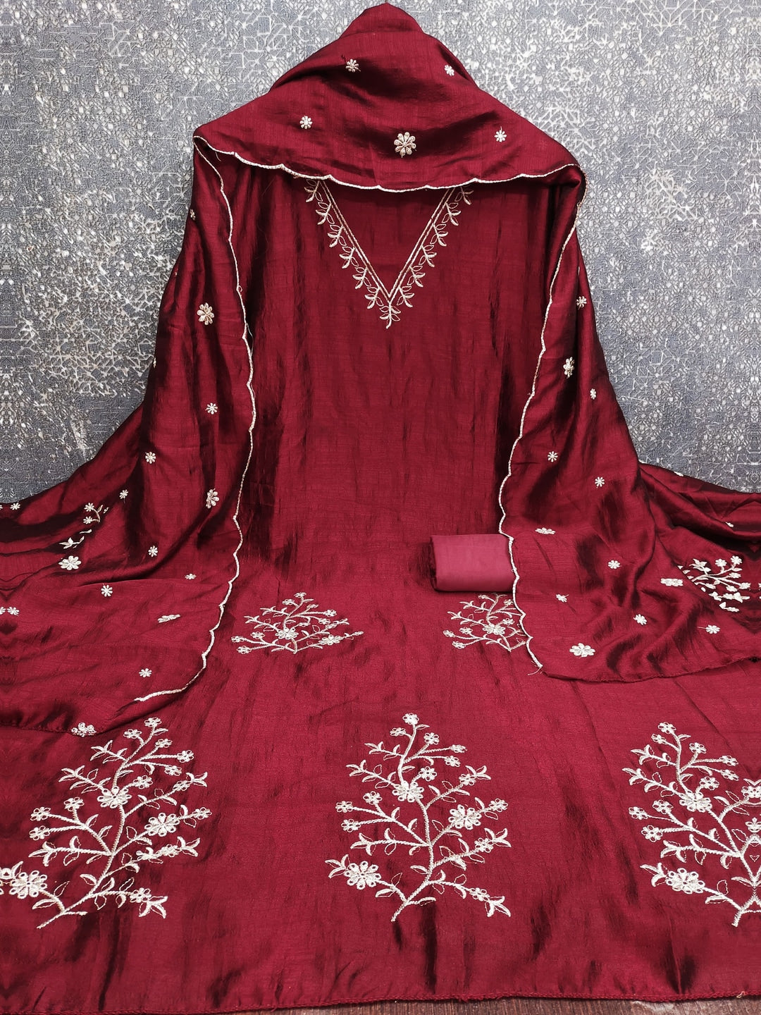 Peachmode Maroon Vichitra Silk Unstitched Dress Material With V-Neck Floral Embroidery - Image 3