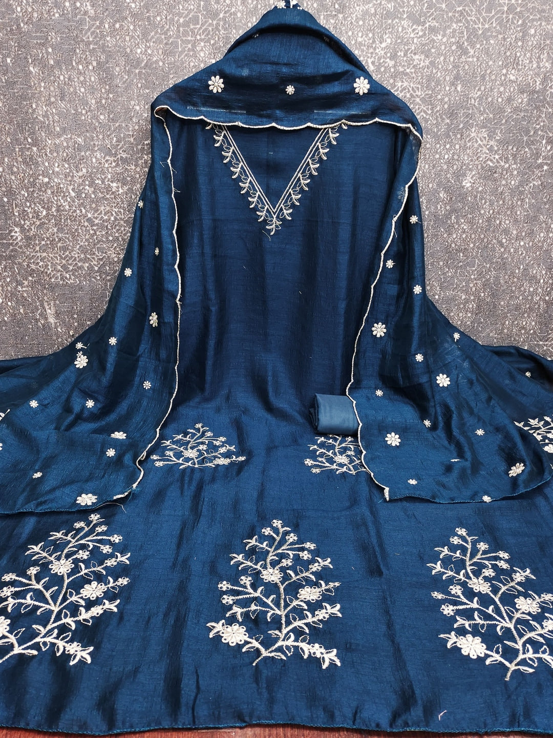 Peachmode Blue Vichitra Silk Unstitched Dress Material With V-Neck Floral Embroidery - Image 3