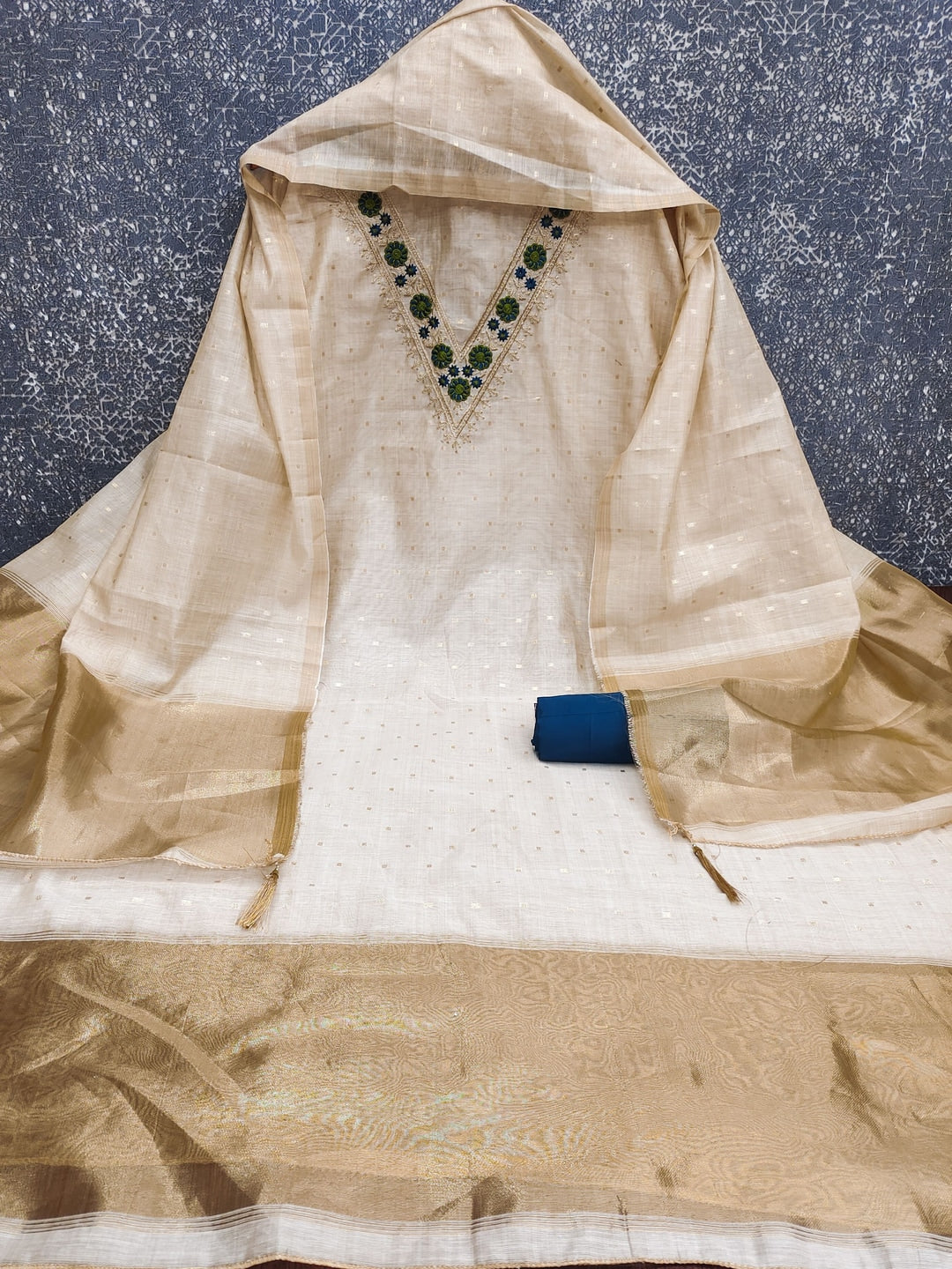 Peachmode Blue Jamdani Cotton Unstitched Dress Material With V-Neck Floral Embroidery - Image 3