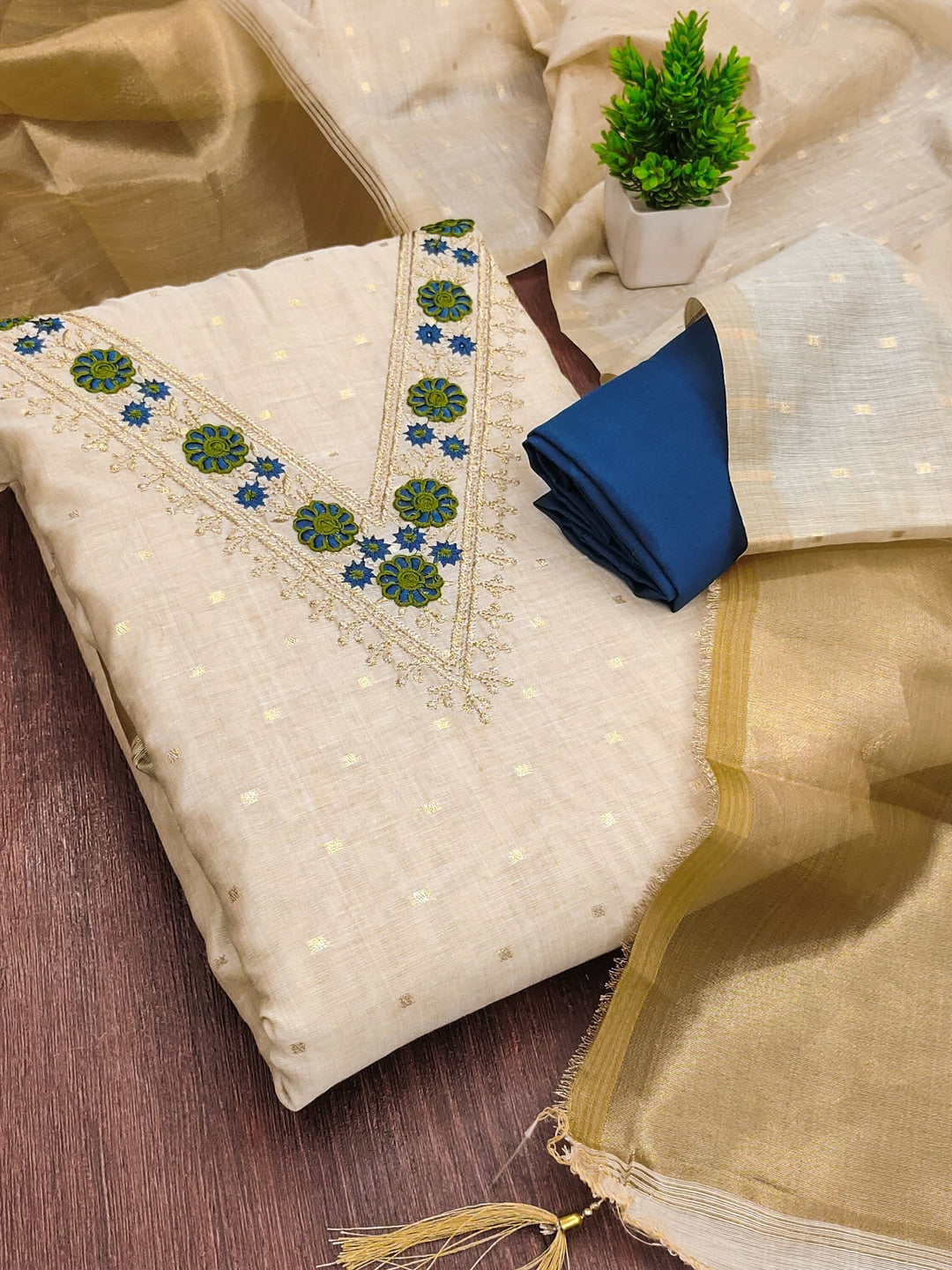 Peachmode Blue Jamdani Cotton Unstitched Dress Material With V-Neck Floral Embroidery - Image 5