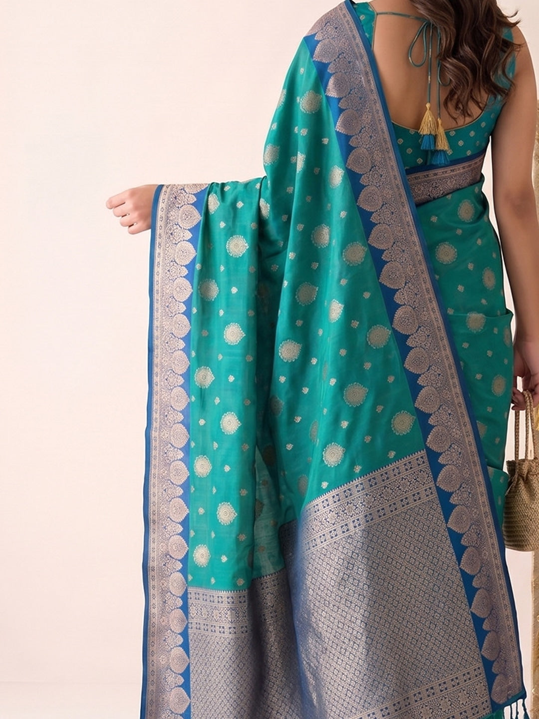 Peachmode Rama Silk Woven Saree - Image 5