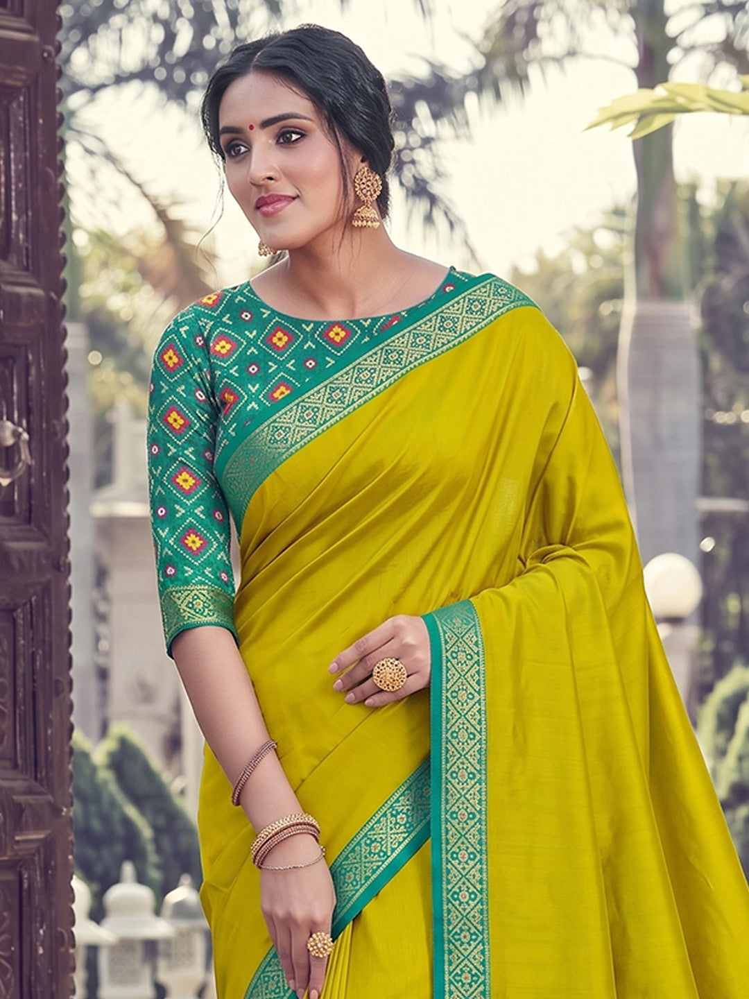 Peachmode Mehndi Silk Woven Saree - Image 4