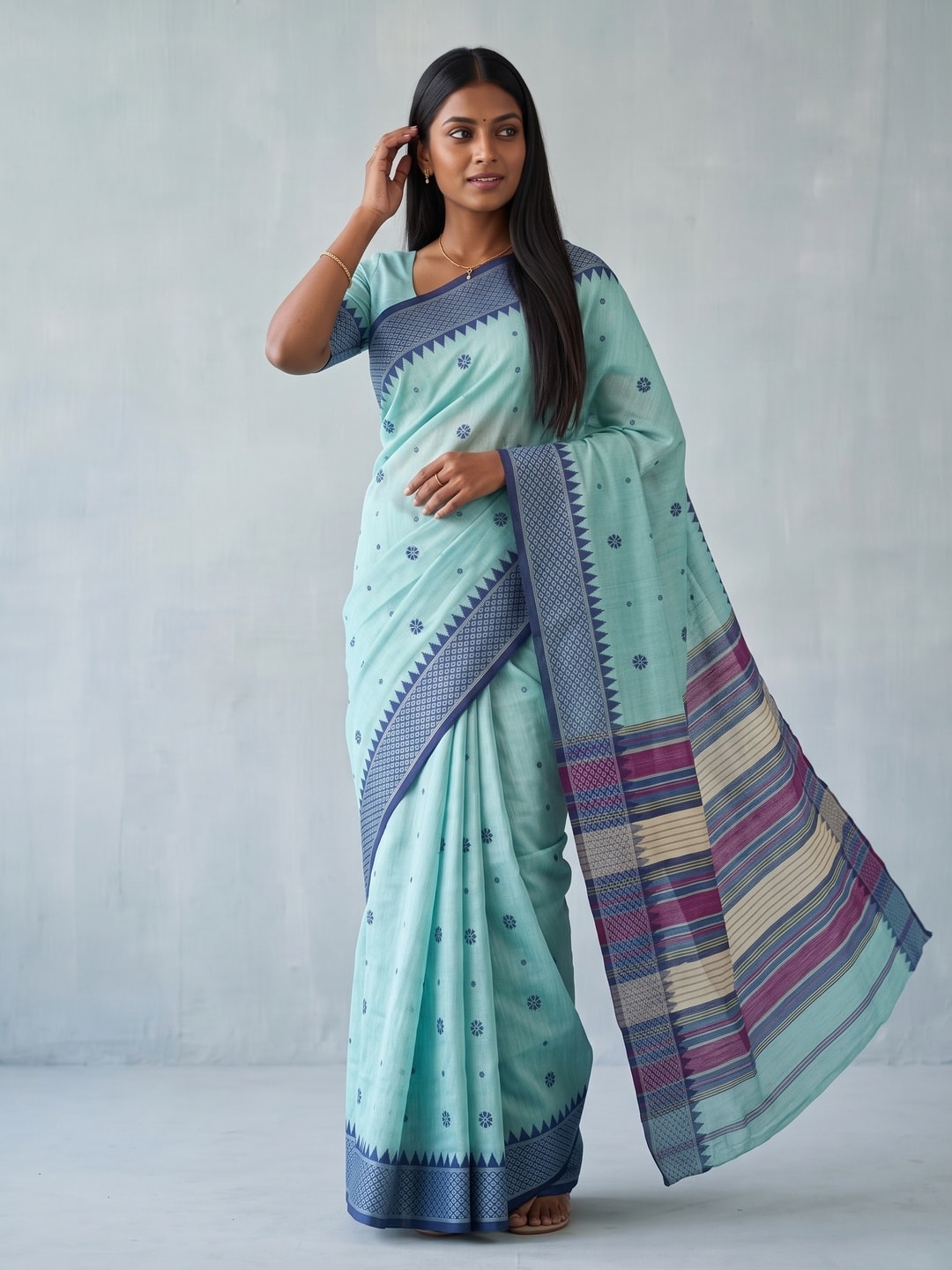 Peachmode Sea Green Jamdani Cotton Woven Saree with Striped Pallu - Image 2