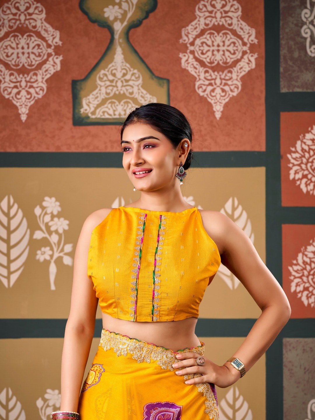 Peachmode Yellow Bandhani Printed Chiffon Saree With Embroidered Border - Image 3