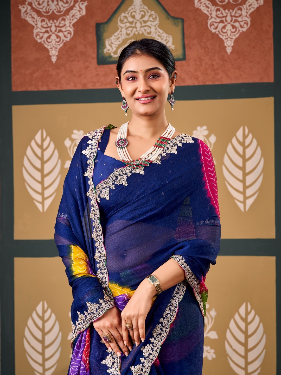 Peachmode Navy Blue Bandhani Printed Chiffon Saree With Embroidered Border - Image 4