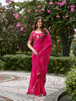 Peachmode Pink Bandhani Printed Georgette Saree With Embroidered Border - Image 2