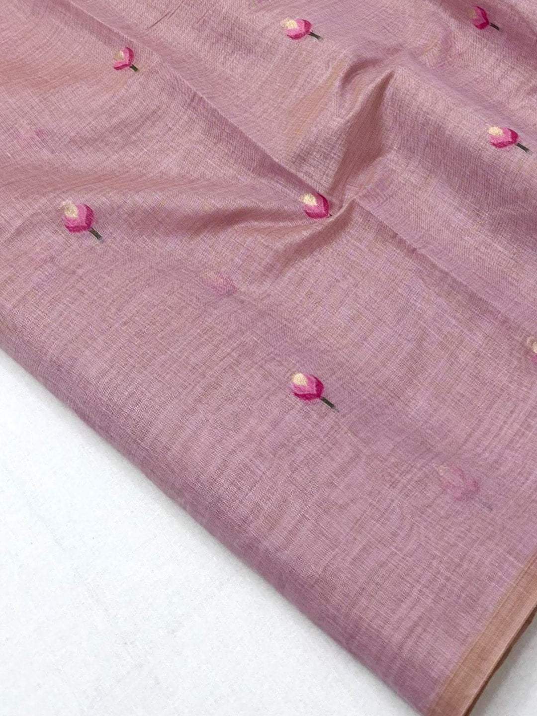 Peachmode Mauve Rumali Cotton Saree With Jacquard Butta And Lotus Print Pallu - Image 5