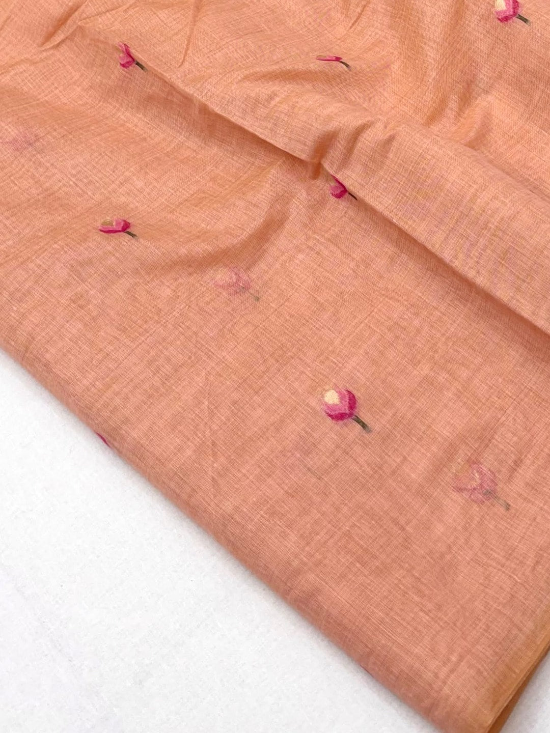Peachmode Peach Rumali Cotton Saree With Jacquard Butta And Lotus Print Pallu - Image 5