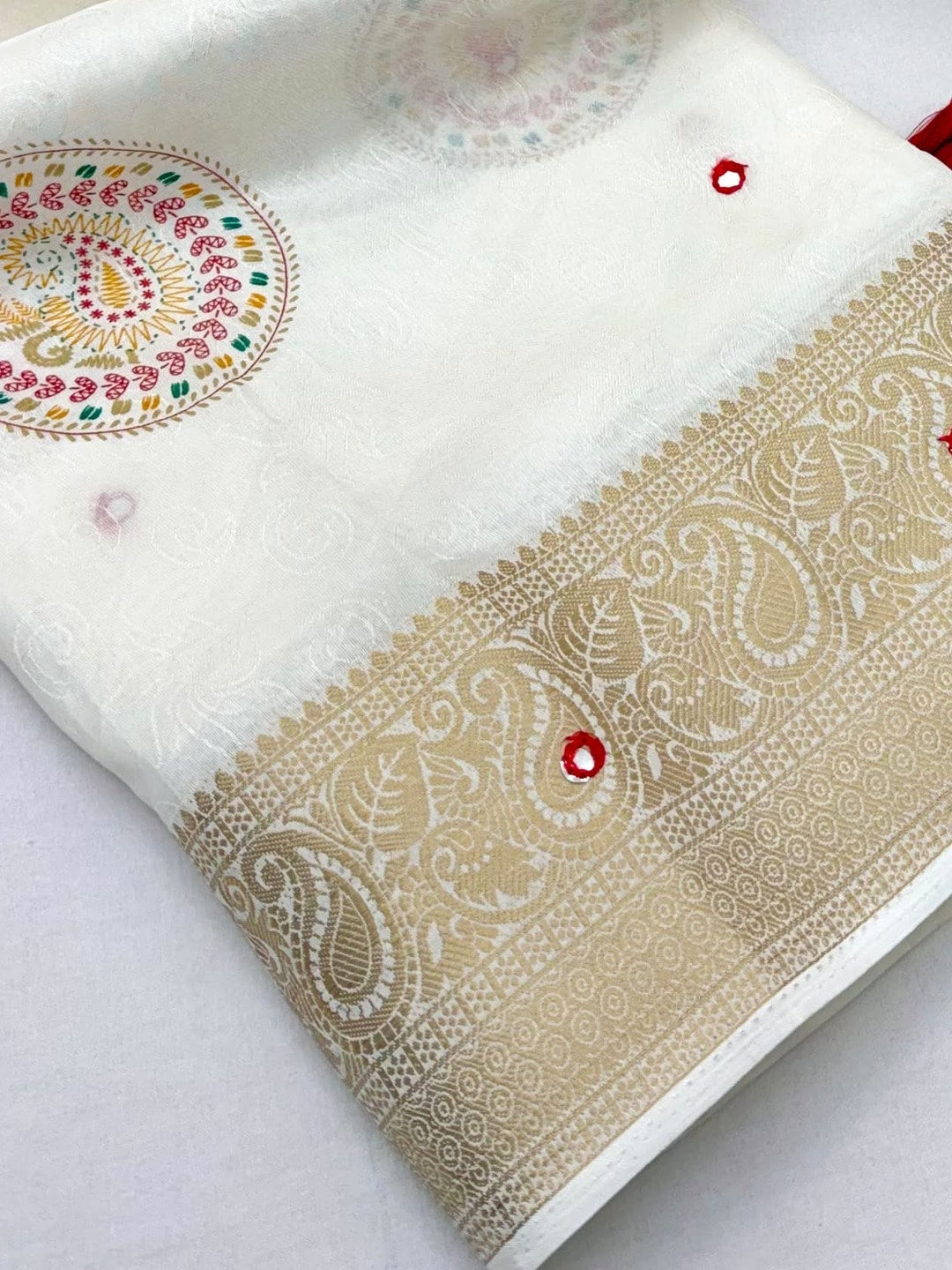 Peachmode White Benny Cotton Saree With Aari Mirror Work And Jacquard Border - Image 4