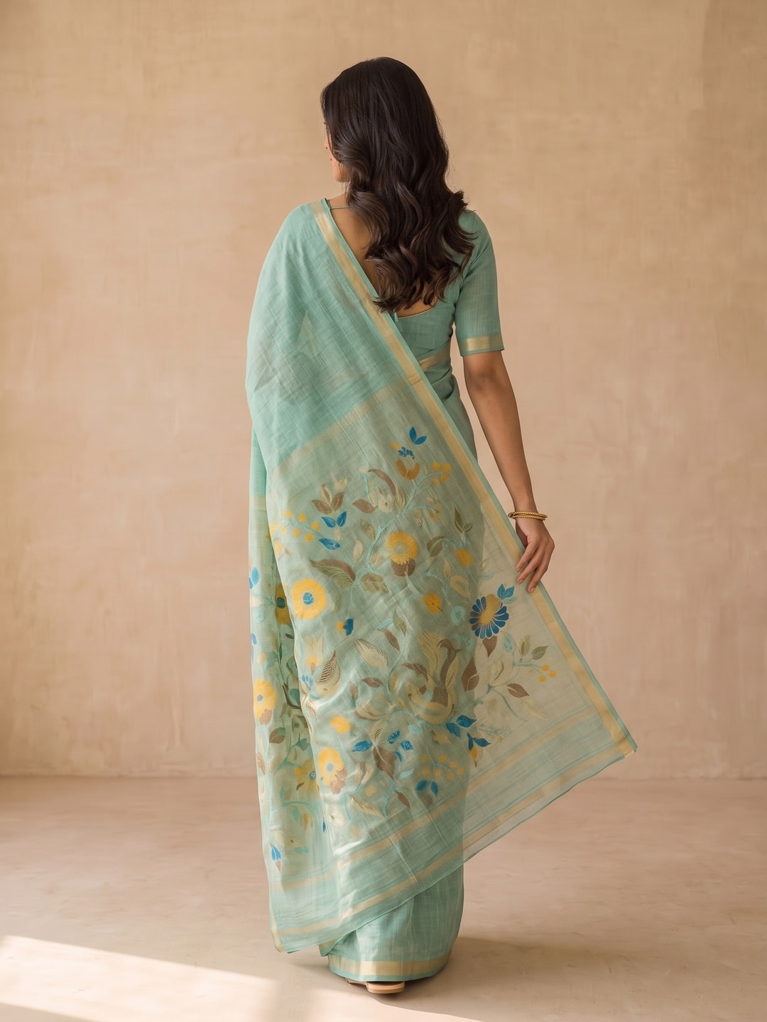 Peachmode Sea Green Jamdani Silk Floral Woven Saree - Image 4