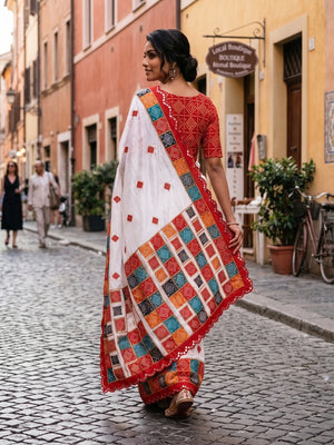 Peachmode White Turki Silk Saree With Bandhani Patchwork And Mirror Work Border - Image 2