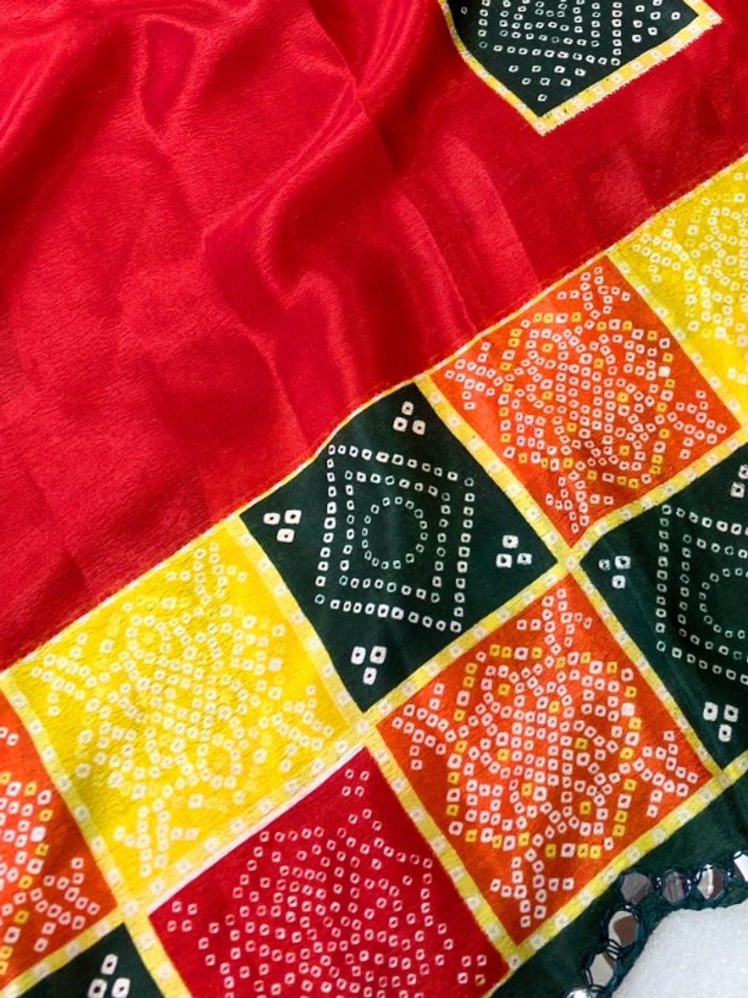 Peachmode Red Turki Silk Saree With Bandhani Patchwork And Mirror Work Border - Image 5