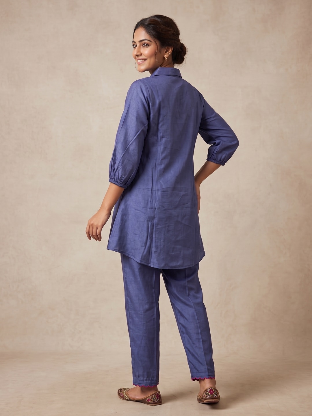 Peachmode Navy Blue Chanderi Blend Floral Embroidered Co-ord Set - Image 4