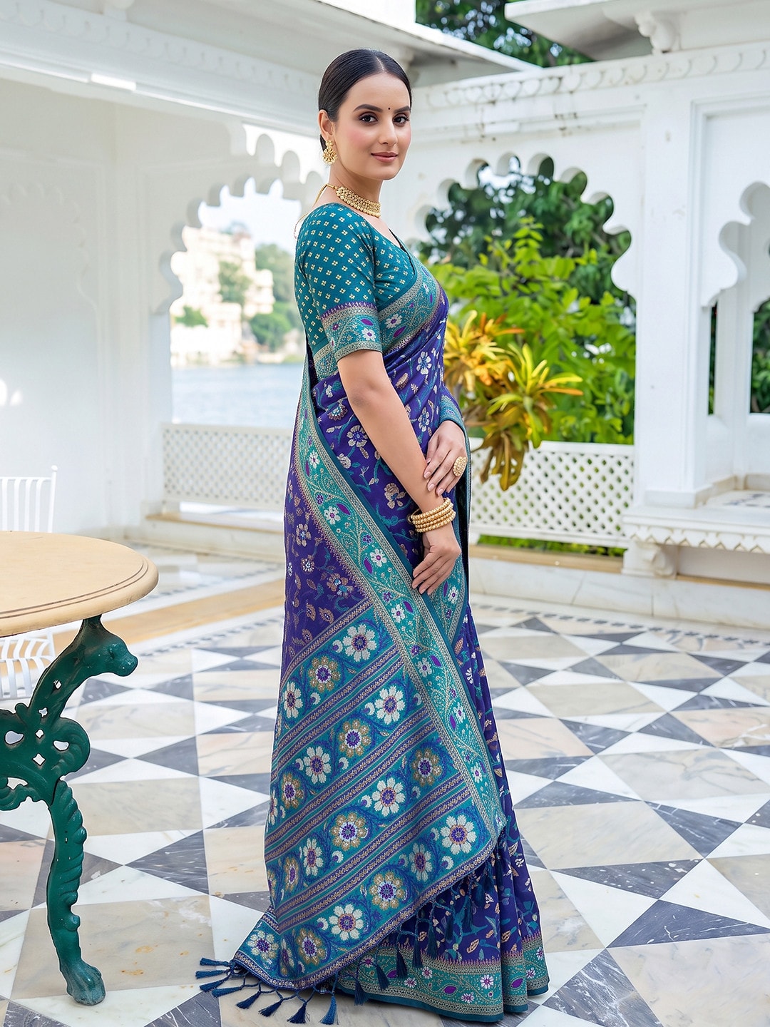 Peachmode Violet Woven Border Silk Saree With Heavy Pallu - Image 3