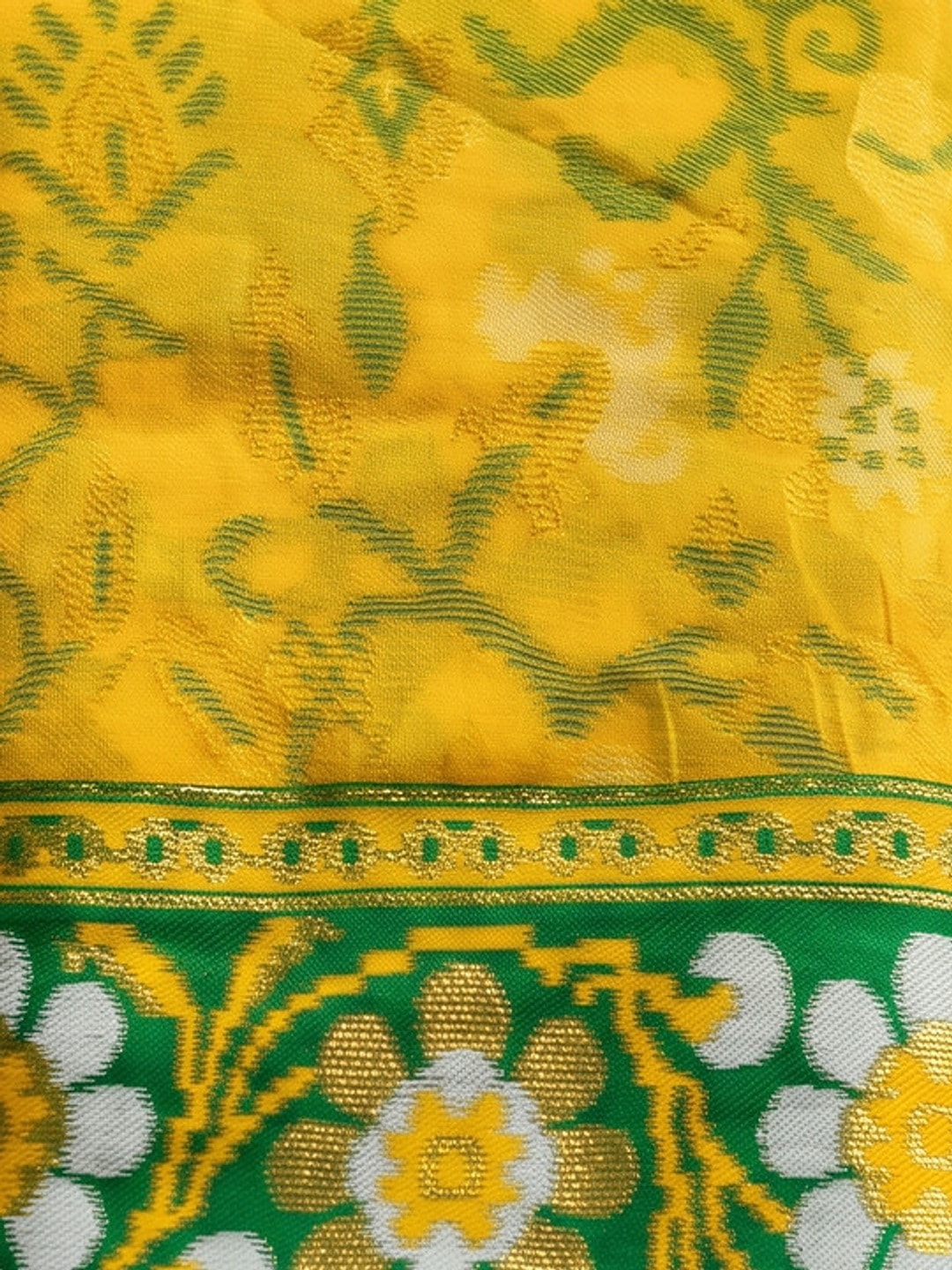 Peachmode Yellow Woven Border Silk Saree With Heavy Pallu - Image 4