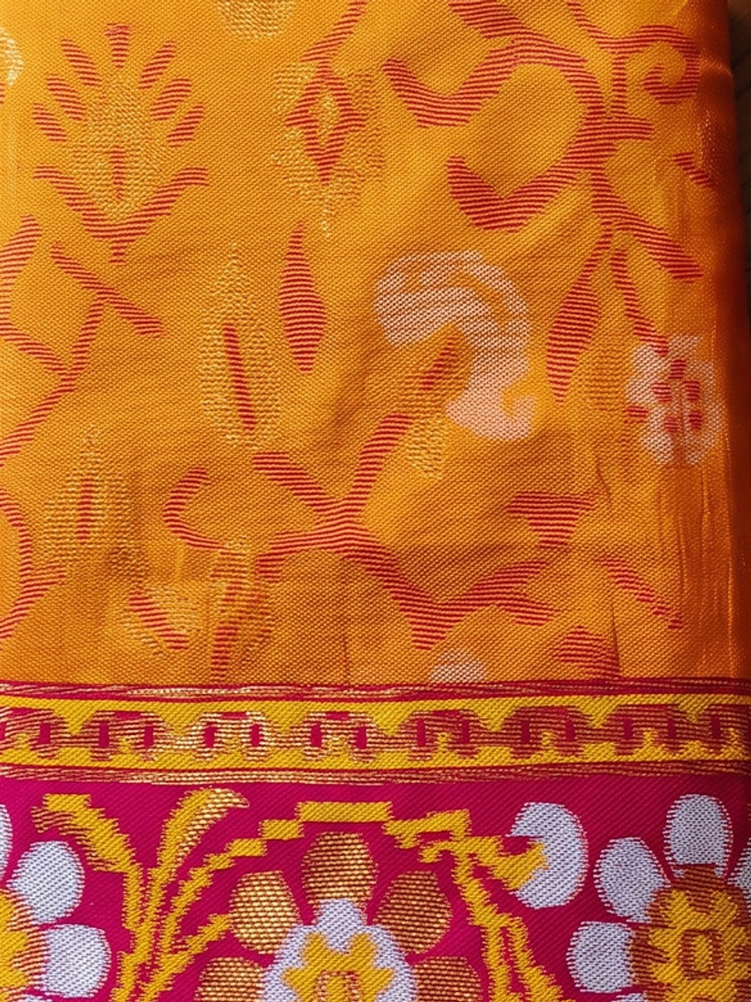 Peachmode Orange Woven Border Silk Saree With Heavy Pallu - Image 4