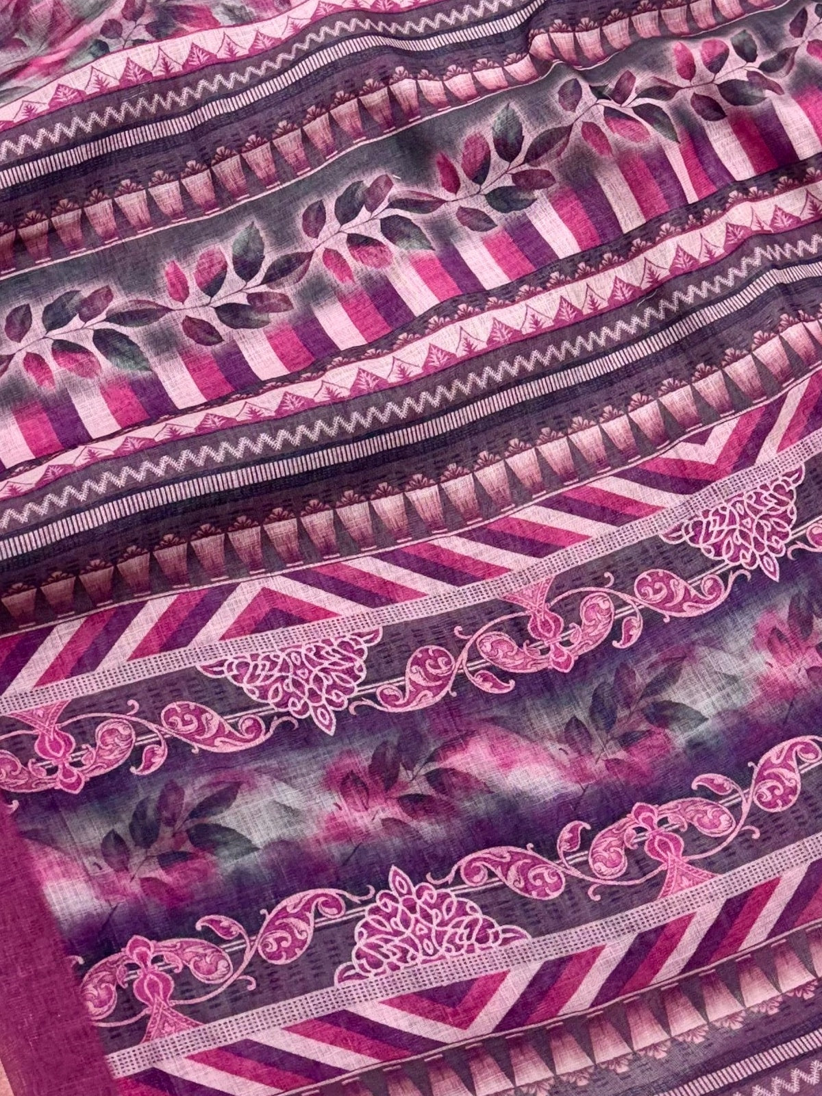 Peachmode Magenta Digital Printed Linen Saree - Image 5