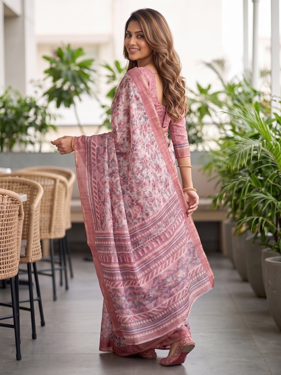Peachmode Rose Pink Digital Printed Linen Saree - Image 3