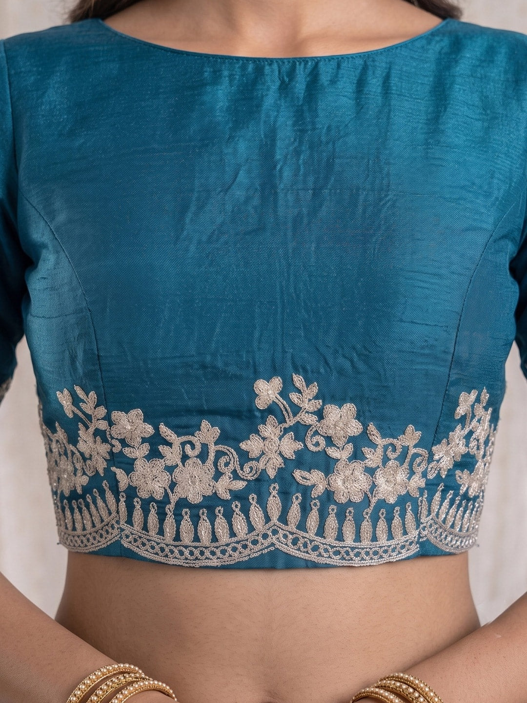 Peachmode Teal Blue Vichitra Silk Saree With Scalloped Zari Floral Embroidery Border - Image 5