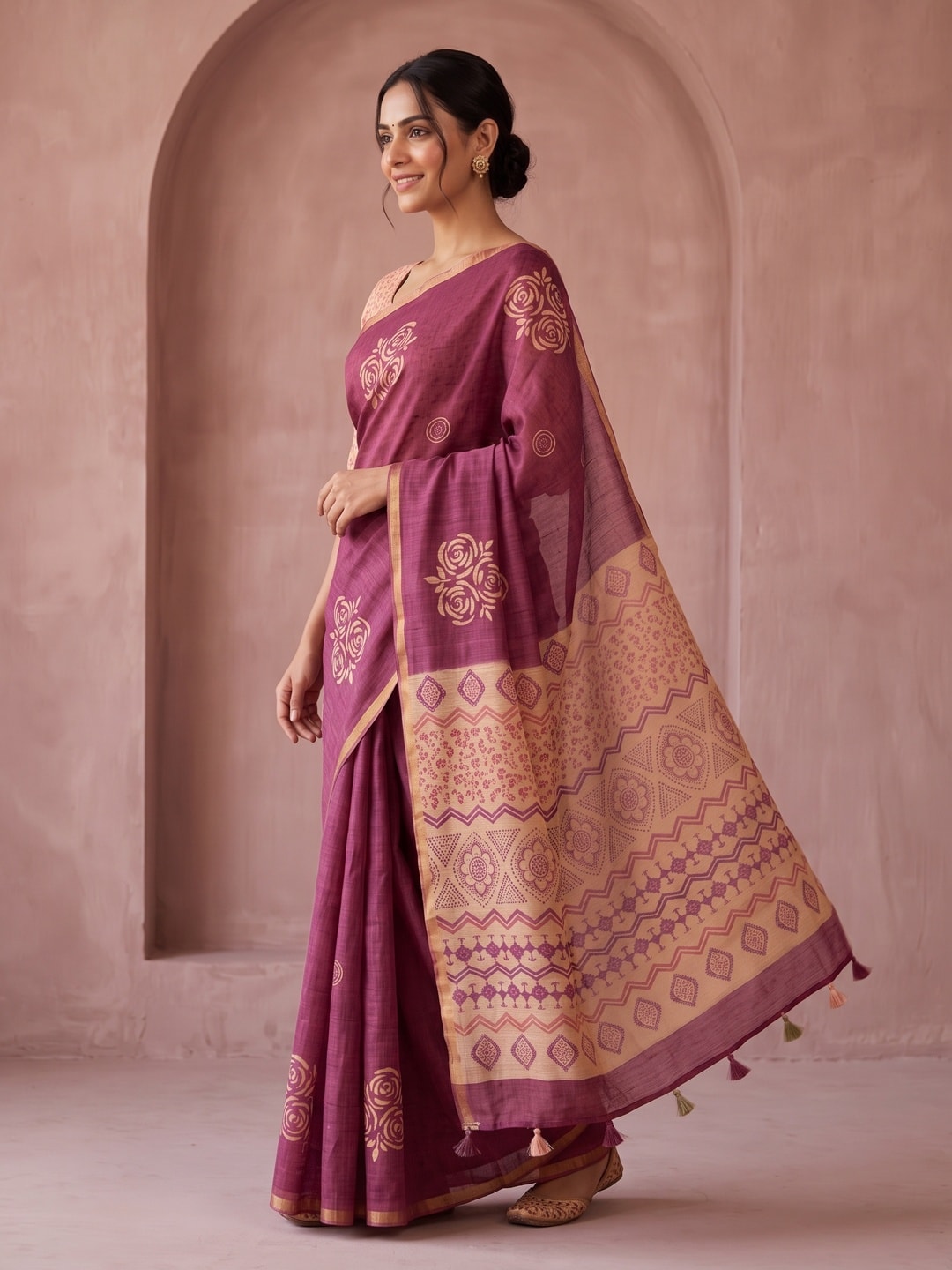 Peachmode Wine Floral Printed Linen Saree With Zari Border - Image 3
