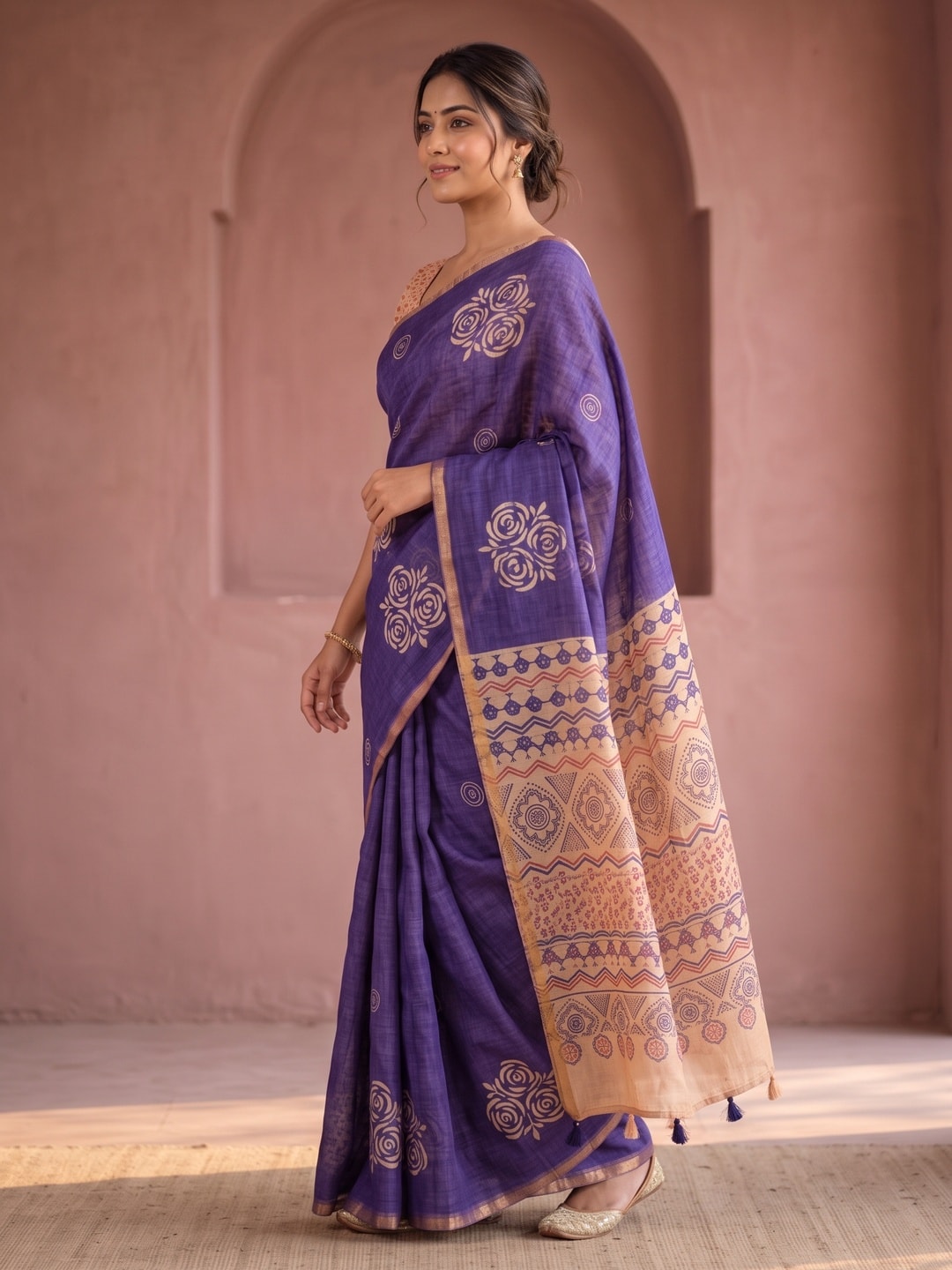 Peachmode Purple Floral Printed Linen Saree With Zari Border - Image 3