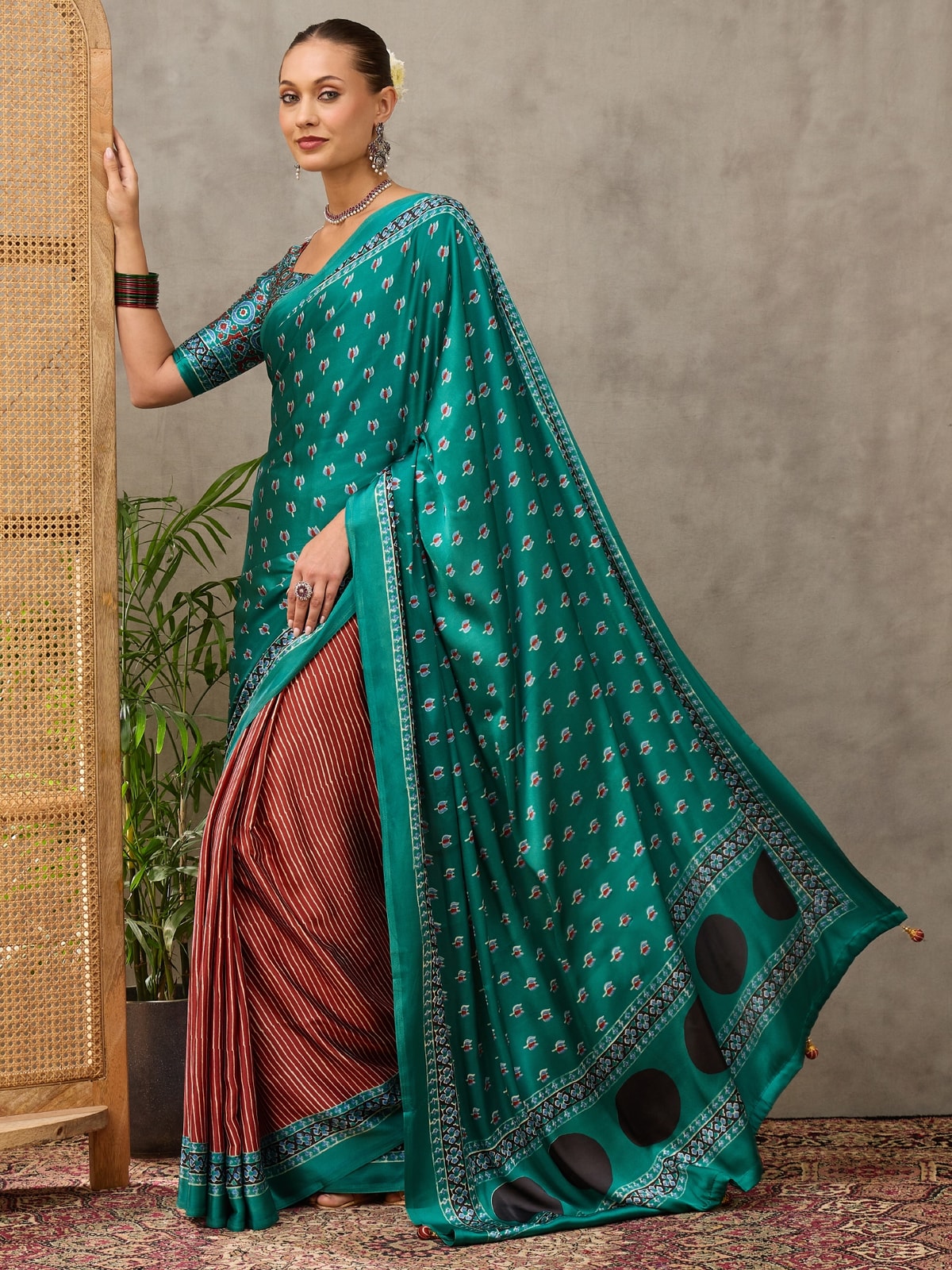 Peachmode Green Semi Modal Printed Saree With Ethnic Border - Image 1