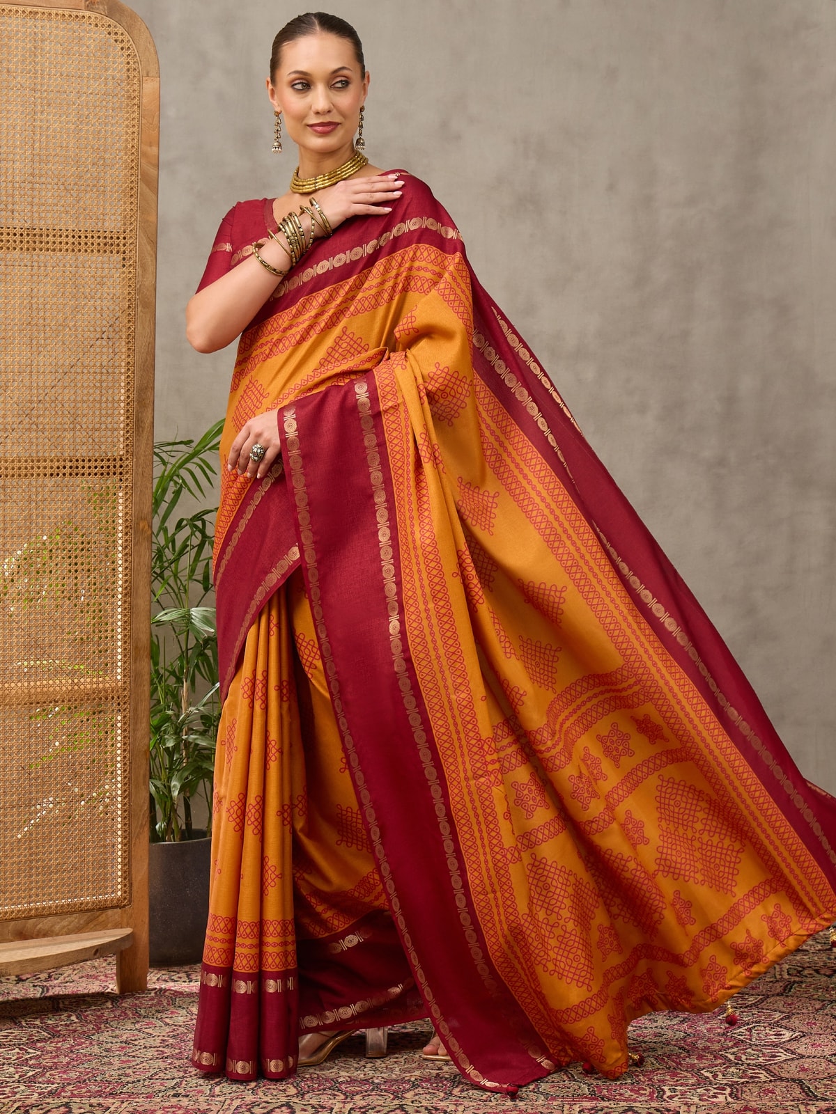 Peachmode Mustard Tussar Silk Saree With Geometric Motif Pallu