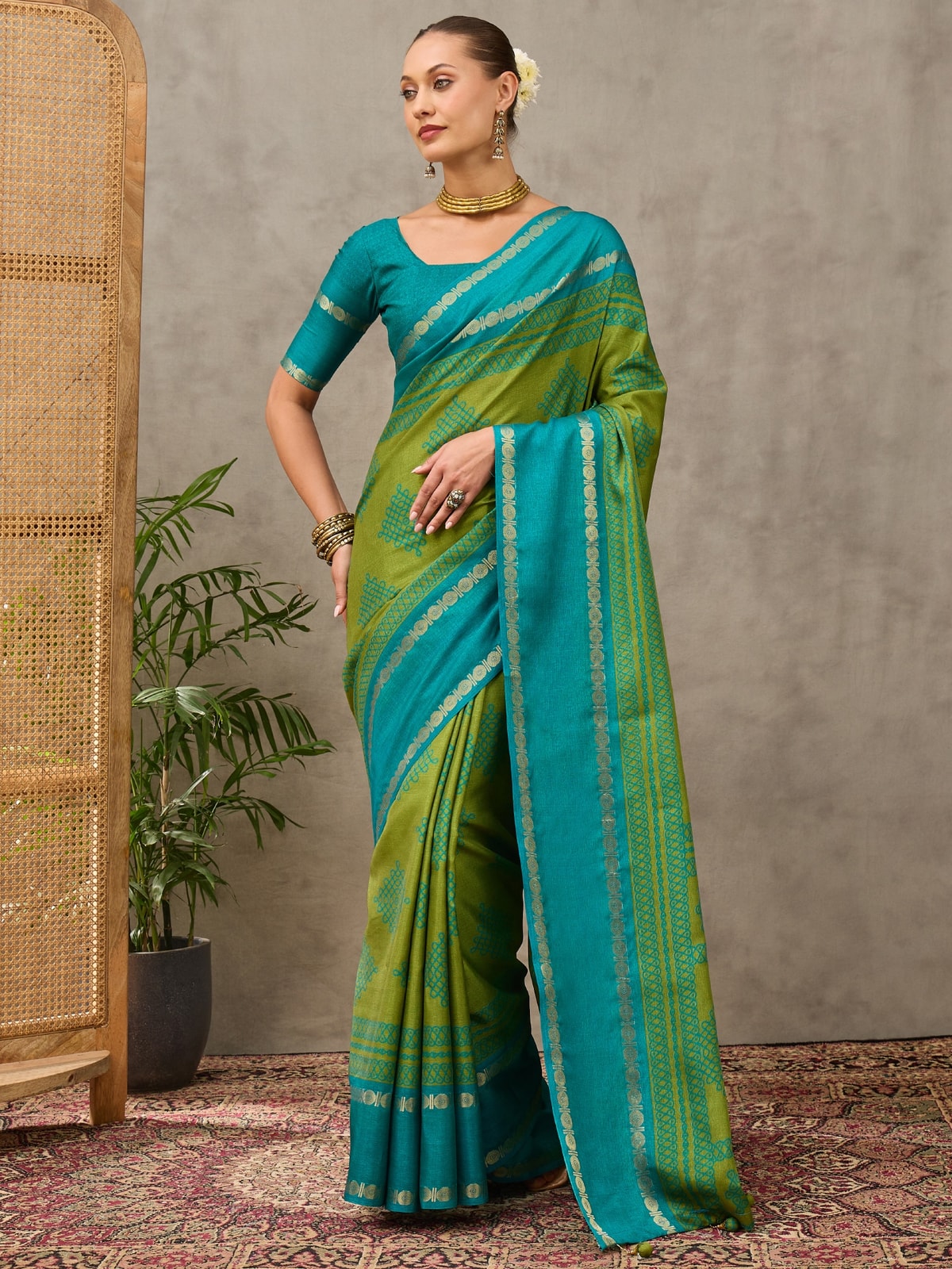 Peachmode Pista Tussar Silk Saree With Geometric Motif Pallu