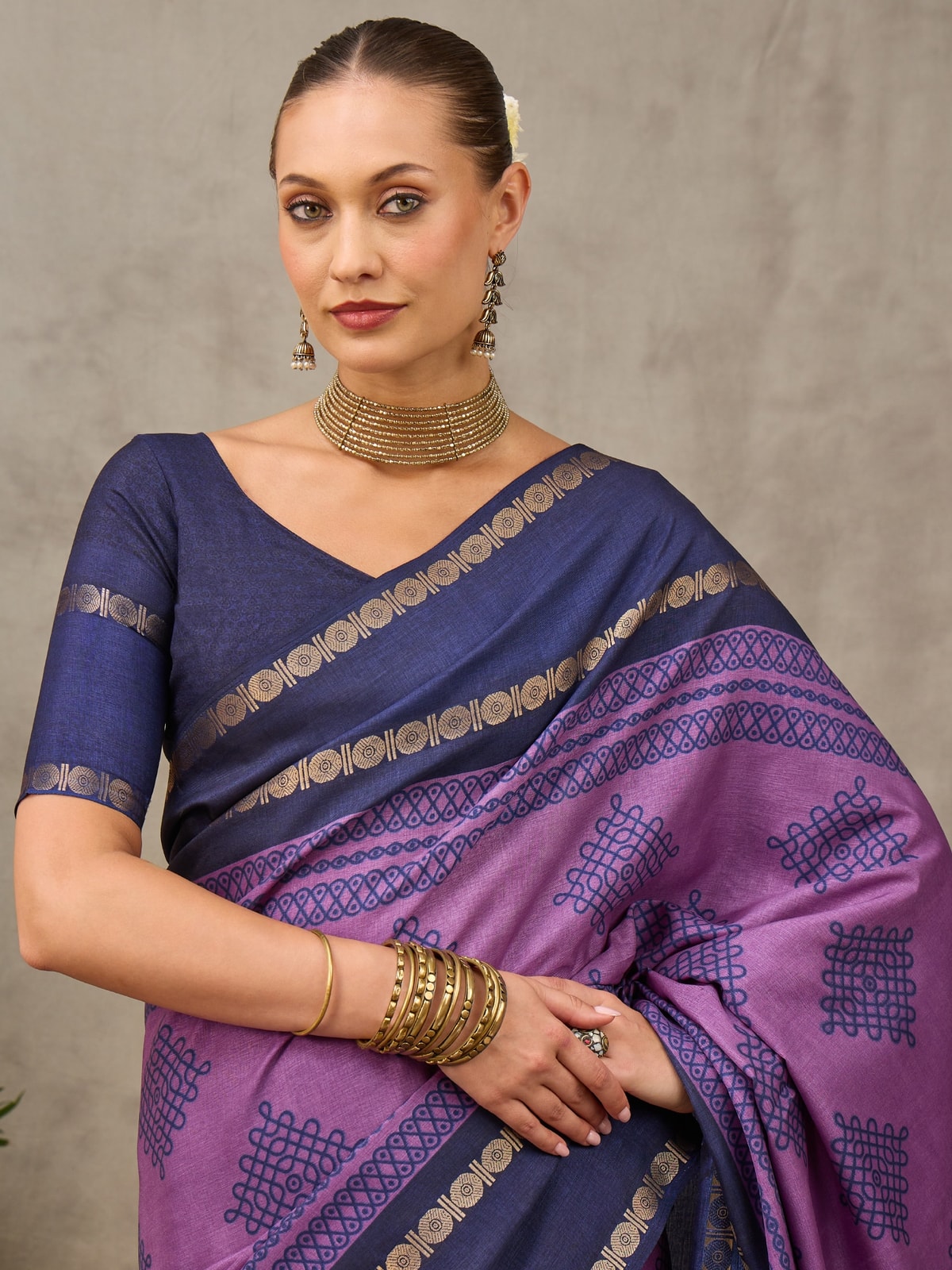 Peachmode Purple Tussar Silk Saree With Geometric Motif Pallu - Image 3