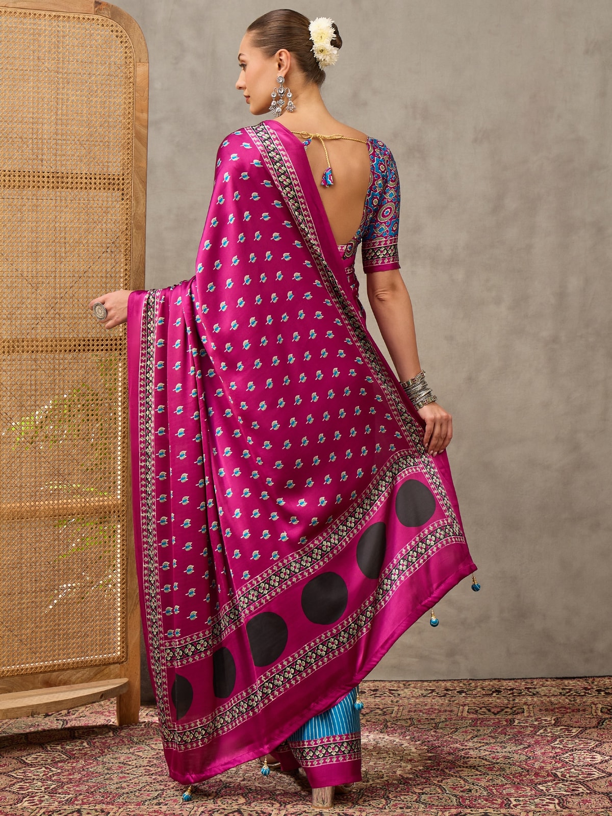Peachmode Pink Semi Modal Printed Saree With Ethnic Border - Image 2