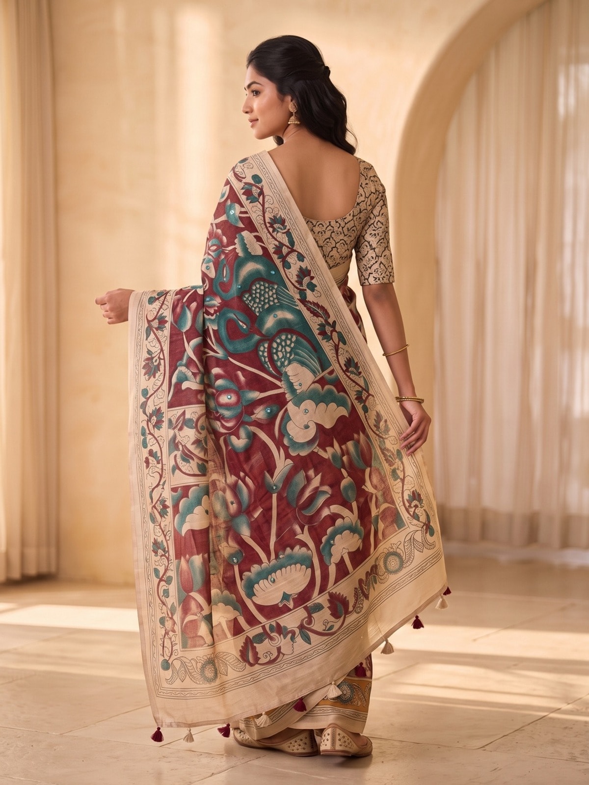 Peachmode Maroon Pure Linen Chennur Print Saree With Thread Mirror Work And Tassels - Image 4