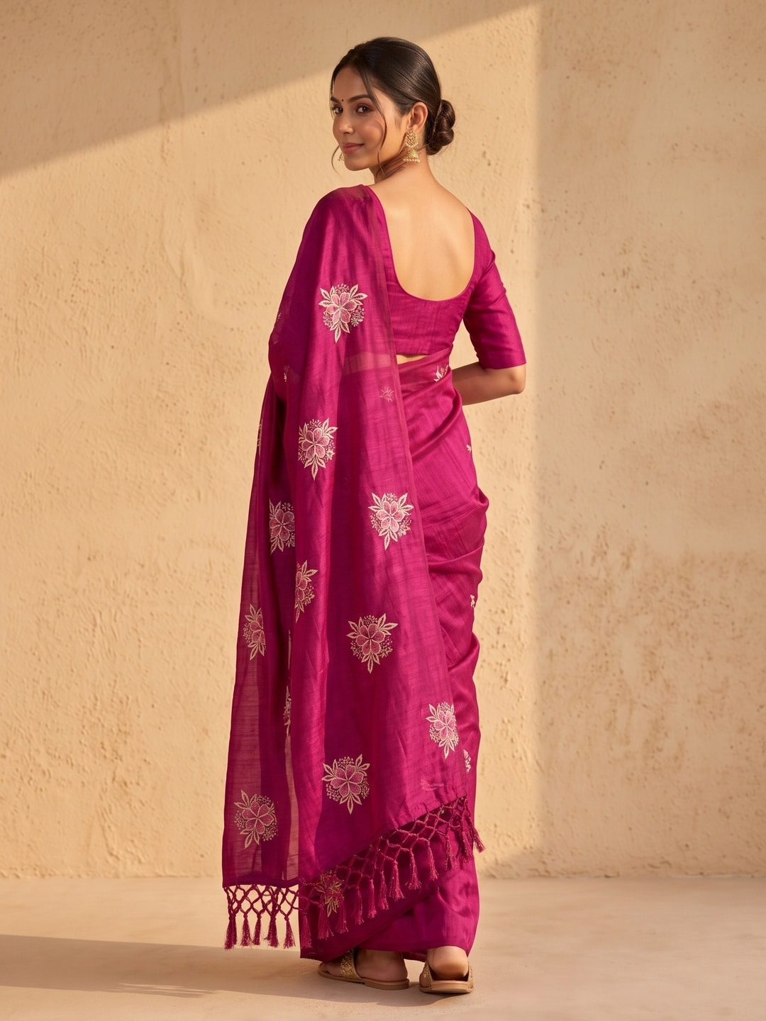 Peachmode Magenta Floral Embroidered Vichitra Silk Saree - Image 4