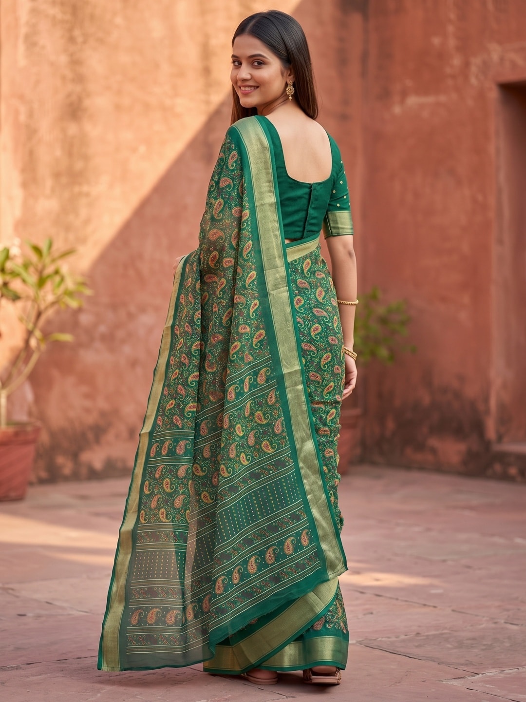 Peachmode Bottle Green Paisley Moss Georgette Digital Printed Saree With Zari Border - Image 4