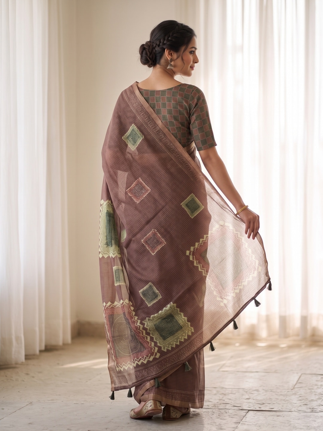 Peachmode Chikoo Kota Doria Digital Print Zari Check Cotton Saree With Square Motifs - Image 4