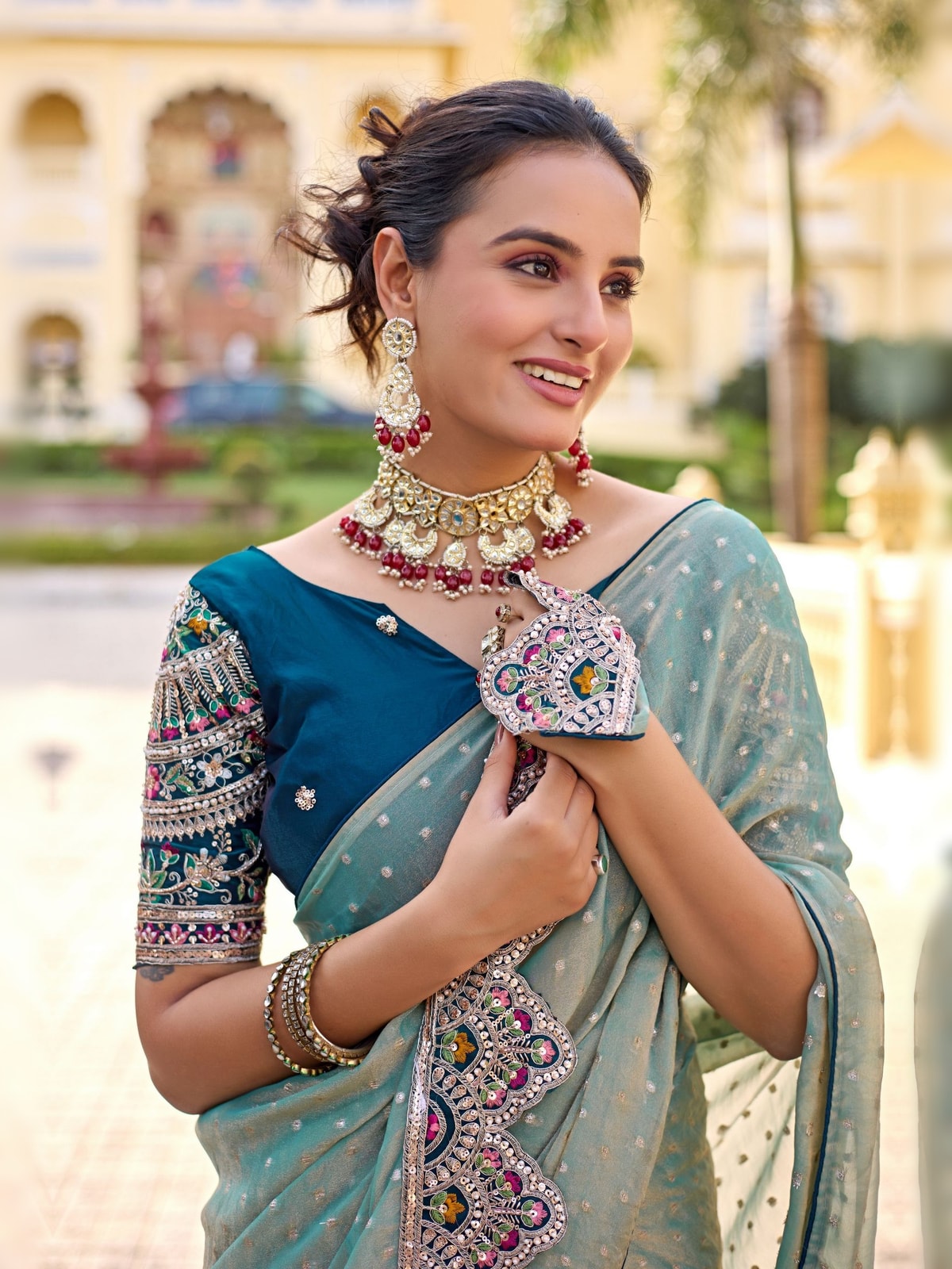 Peachmode Sea Green Bhutti Georgette Saree With Heavy Embroidered Scalloped Border - Image 2