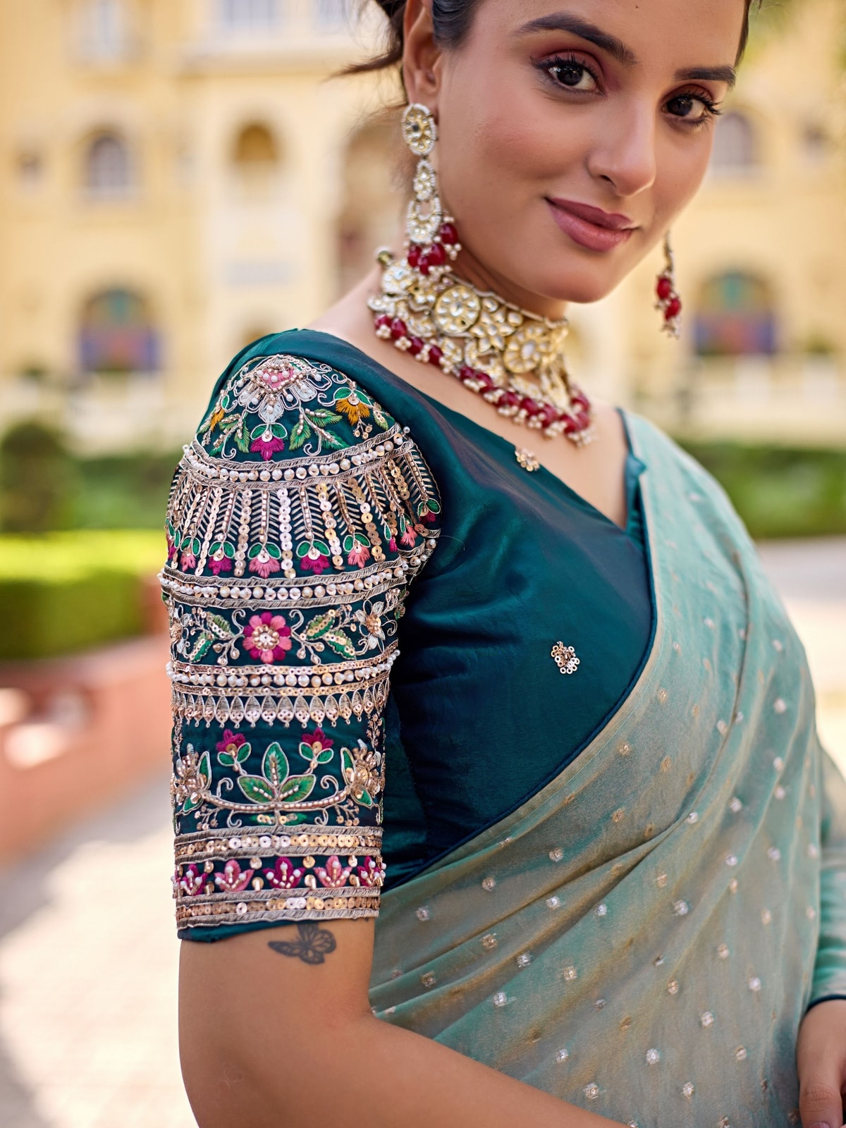 Peachmode Sea Green Bhutti Georgette Saree With Heavy Embroidered Scalloped Border - Image 5